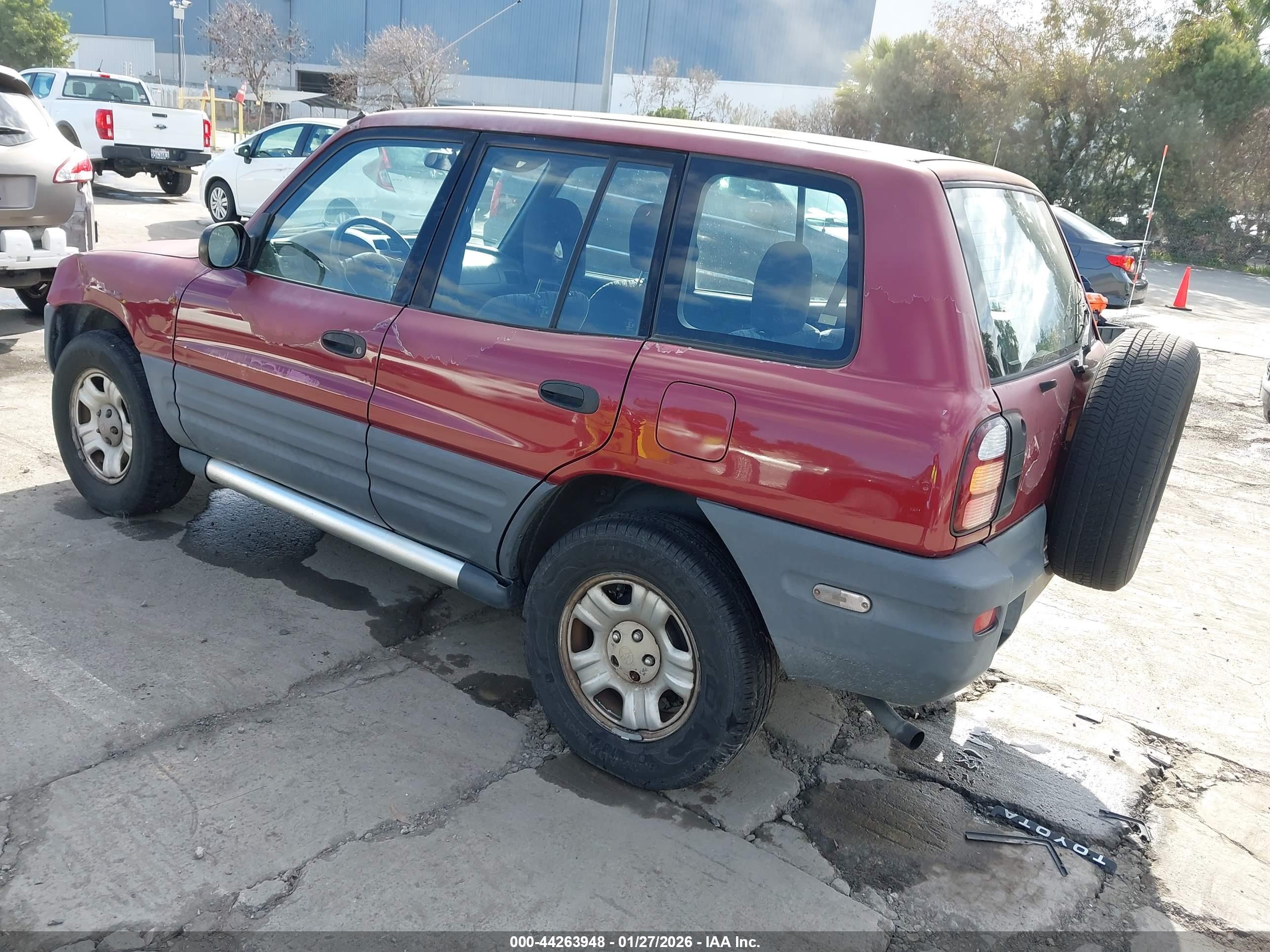 TOYOTA RAV4 image 3