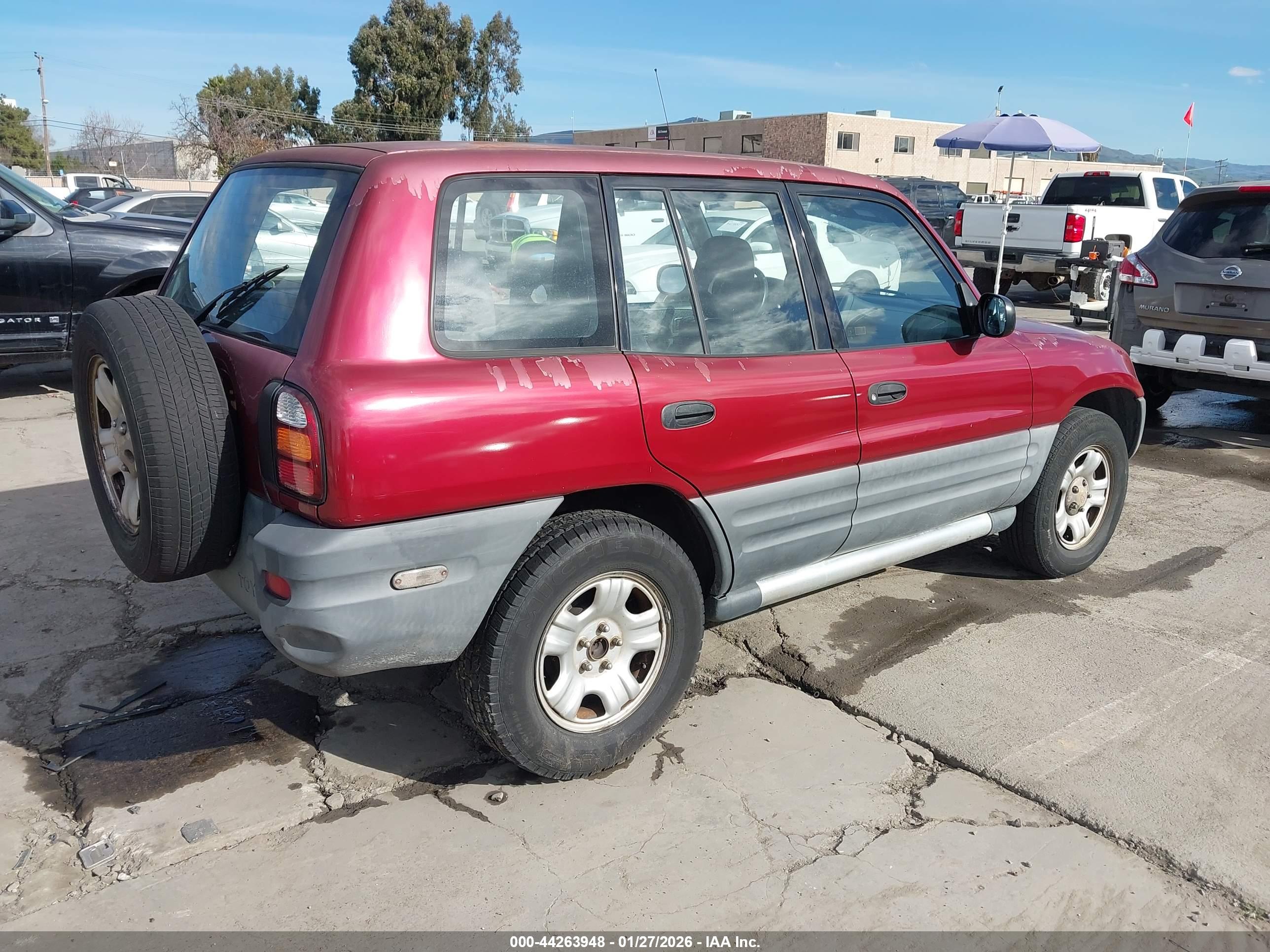 TOYOTA RAV4 image 4