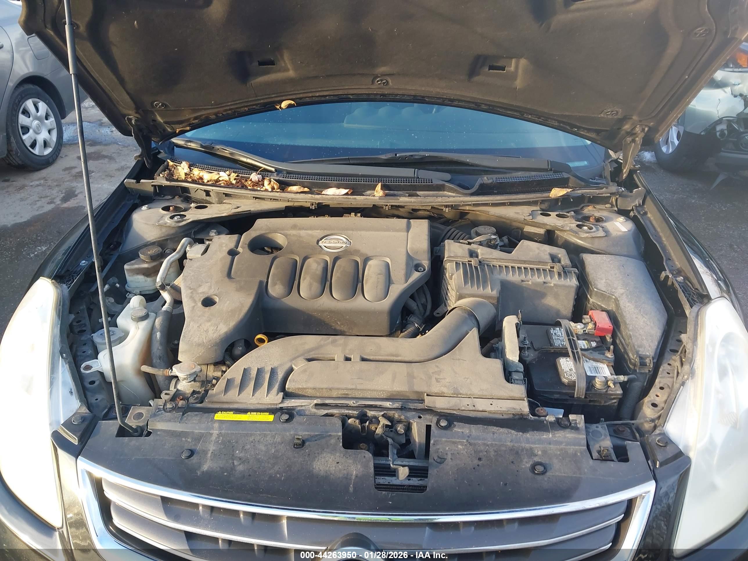 NISSAN ALTIMA image 10