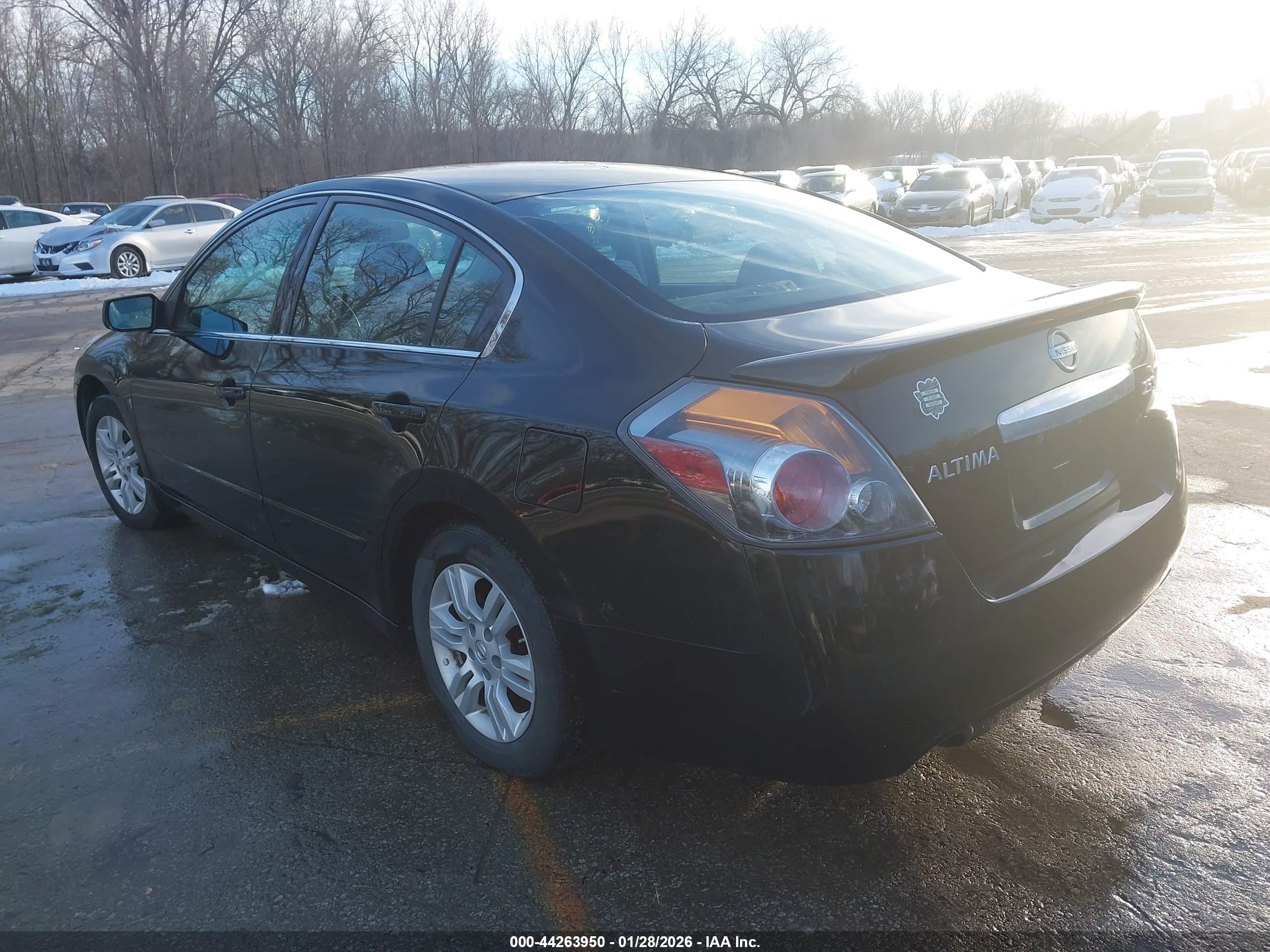 NISSAN ALTIMA image 3