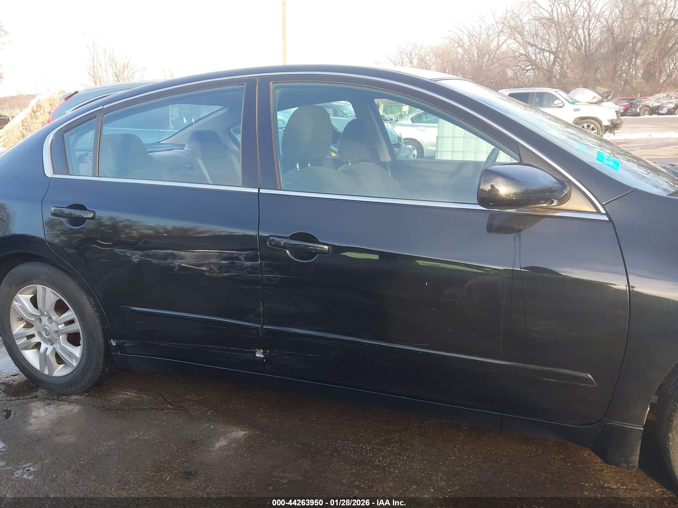NISSAN ALTIMA image 6
