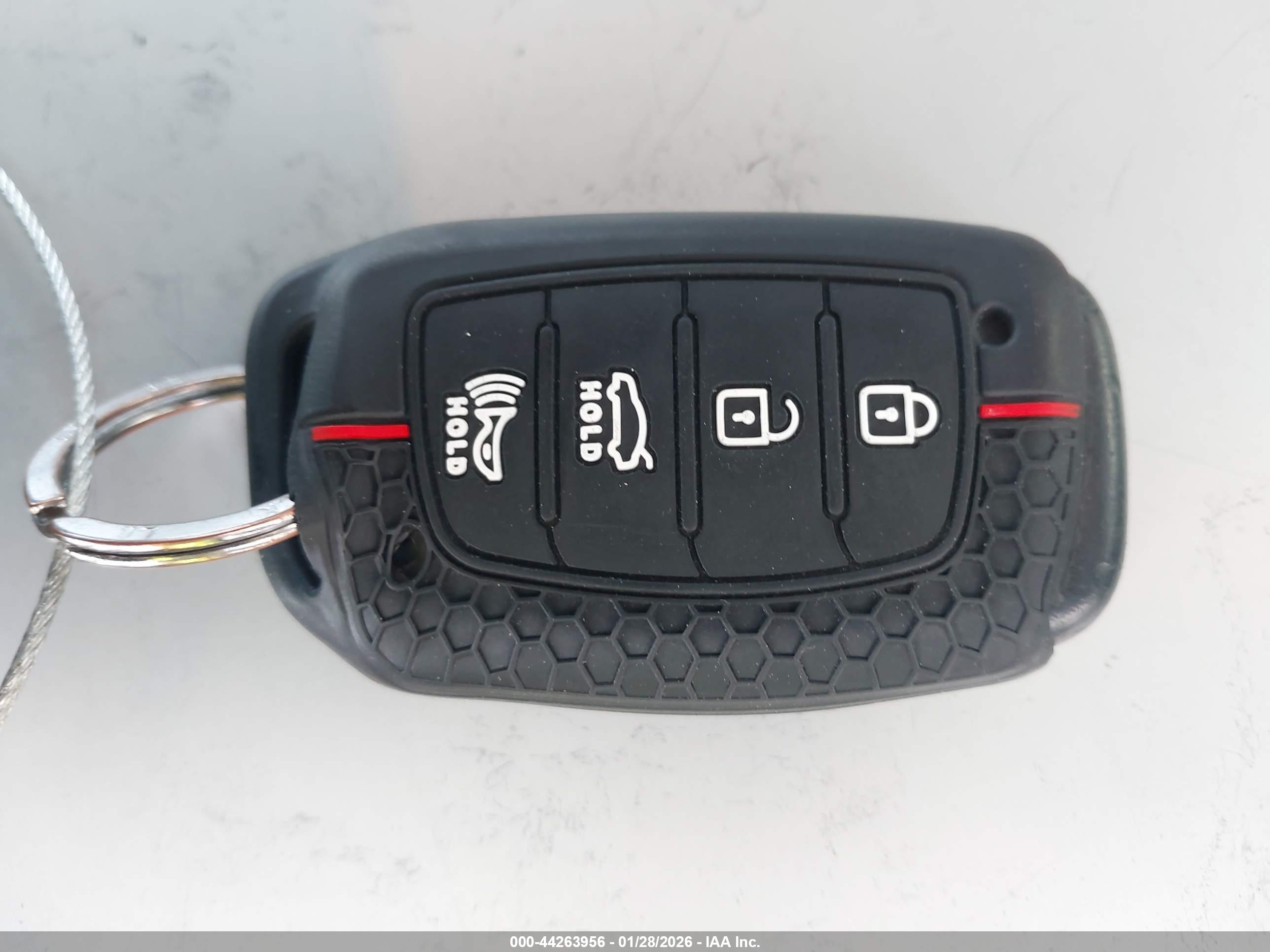 HYUNDAI SONATA image 11