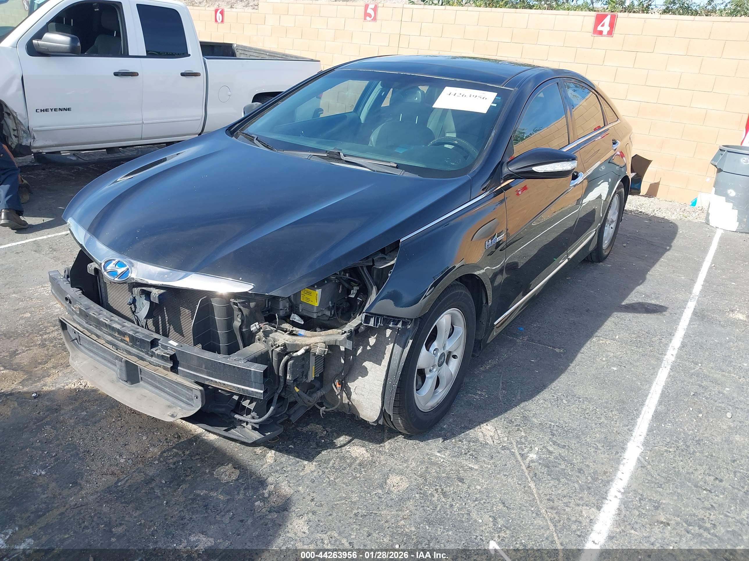 HYUNDAI SONATA image 2