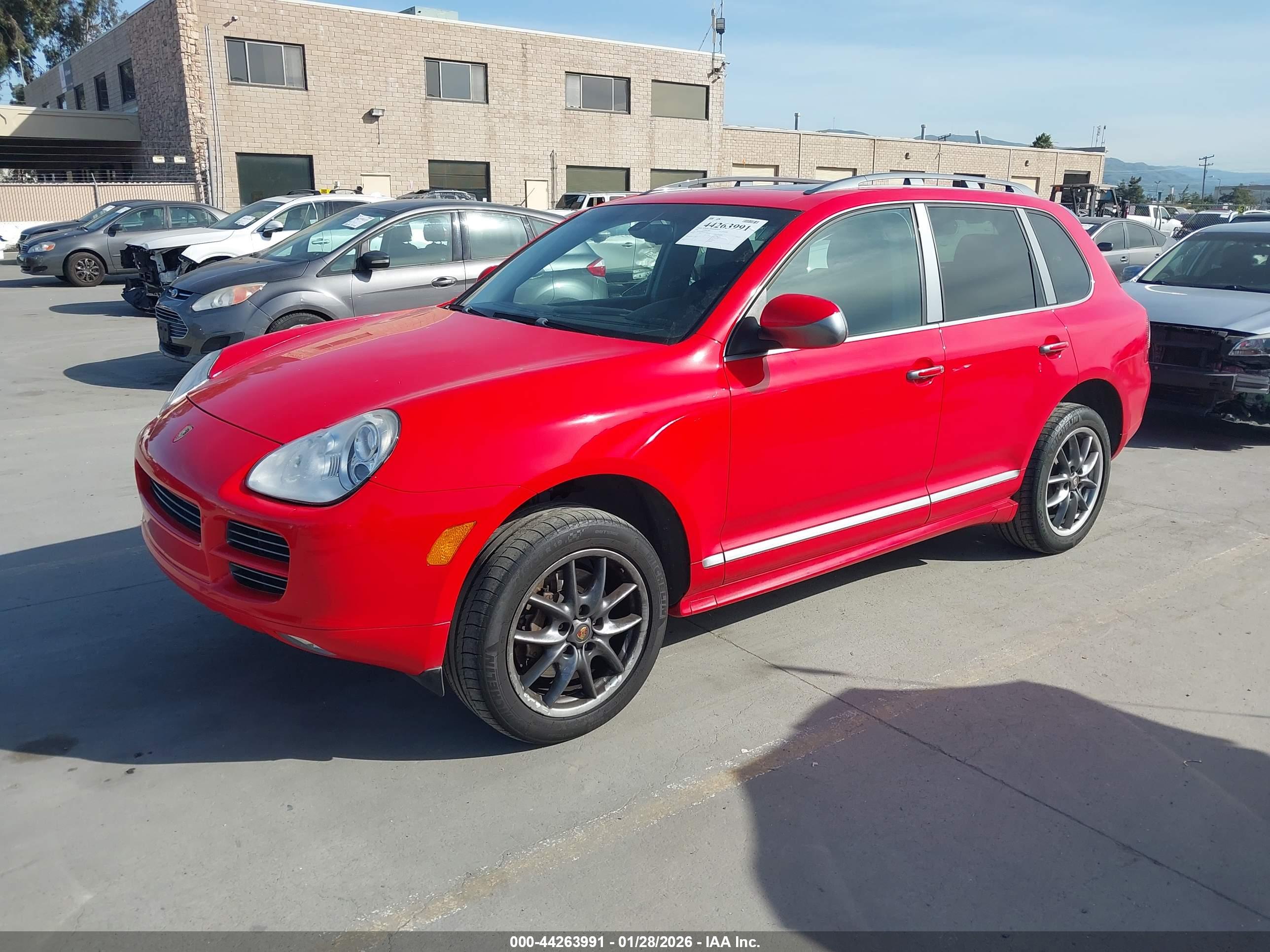 PORSCHE CAYENNE image 2