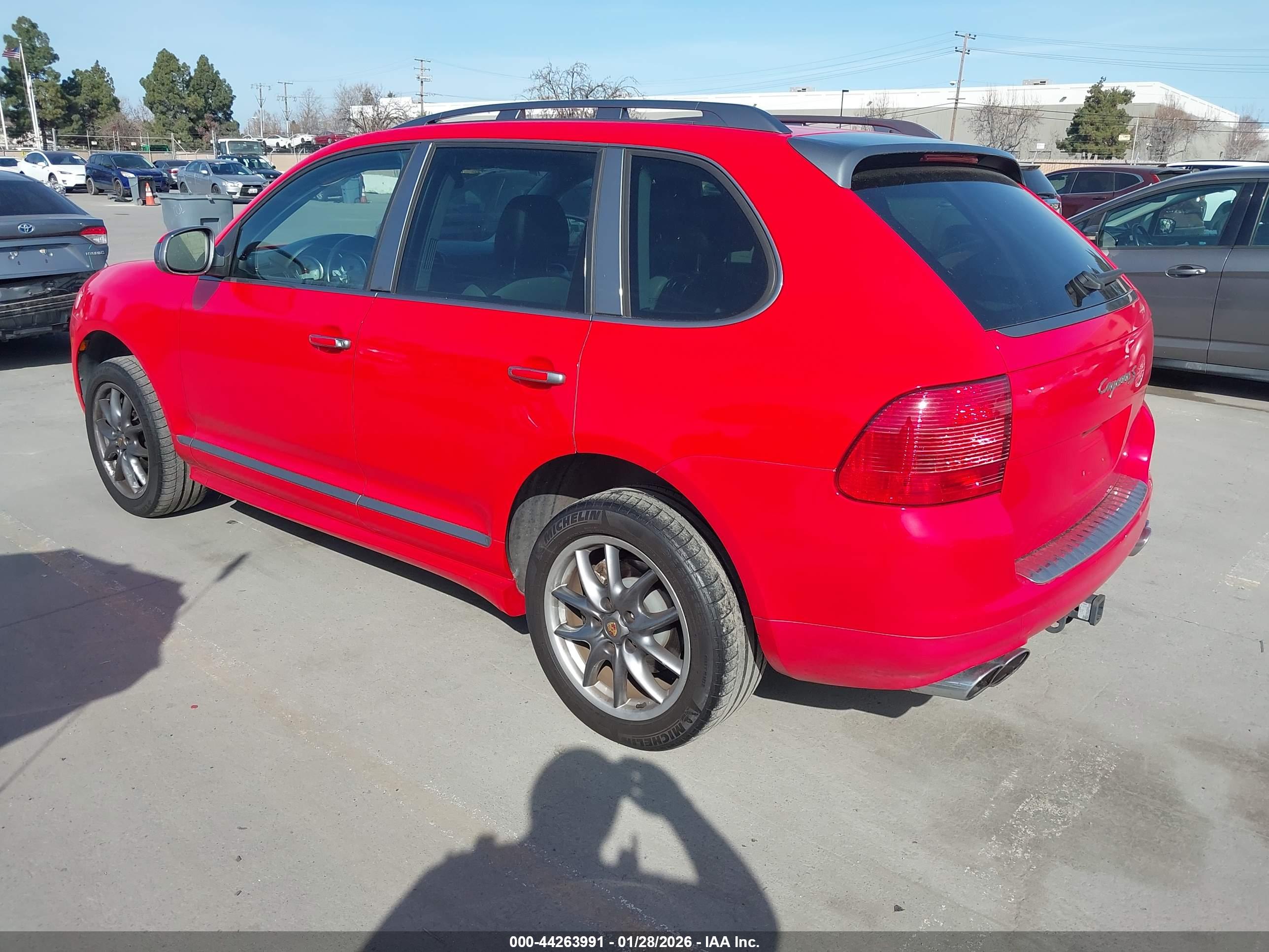 PORSCHE CAYENNE image 3