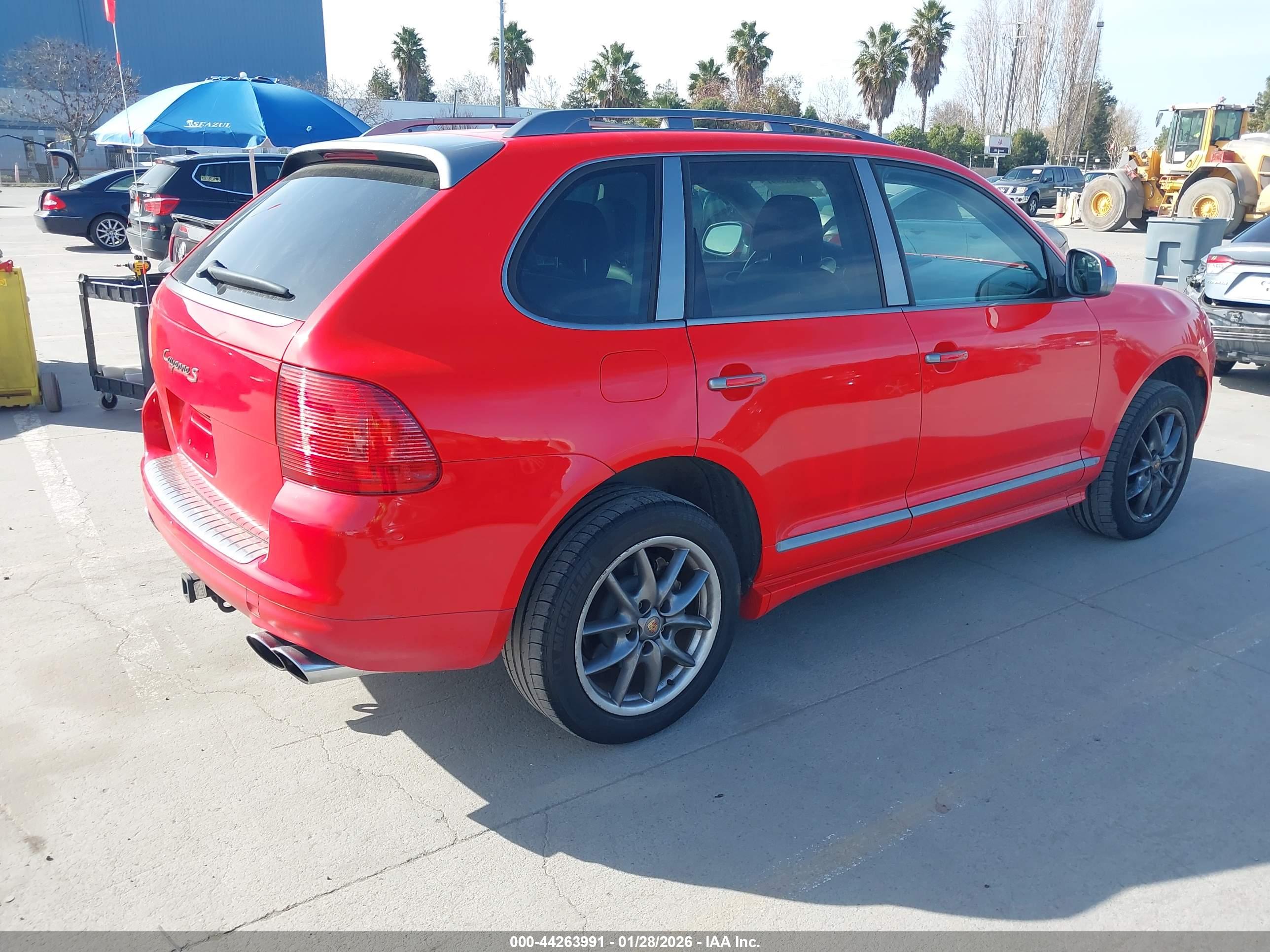 PORSCHE CAYENNE image 4
