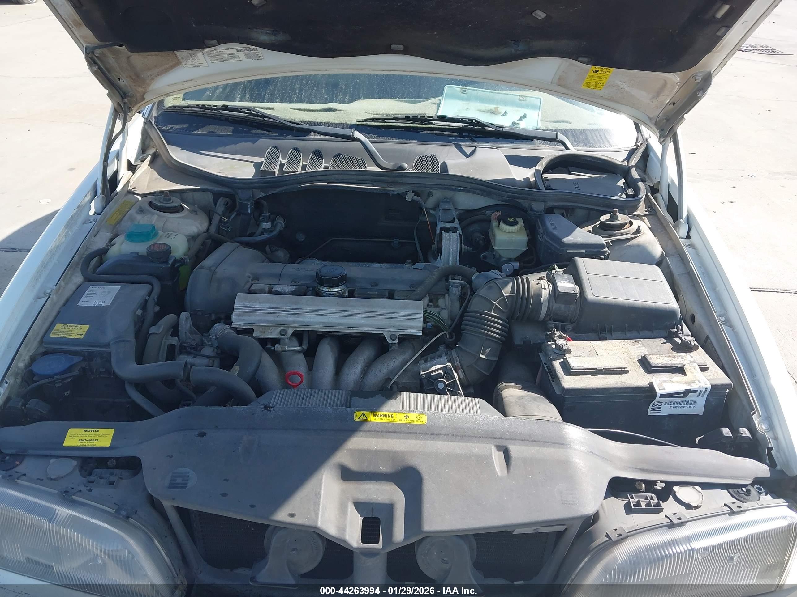 VOLVO S70 image 10