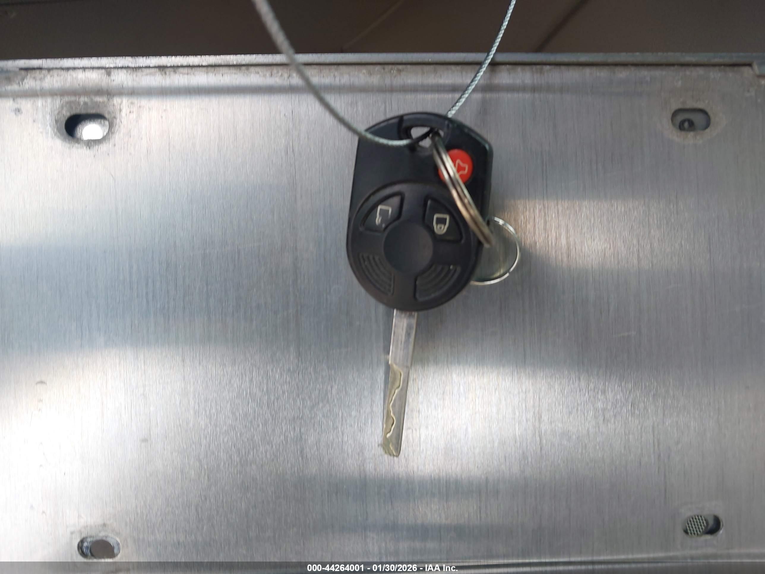 FORD ESCAPE image 11