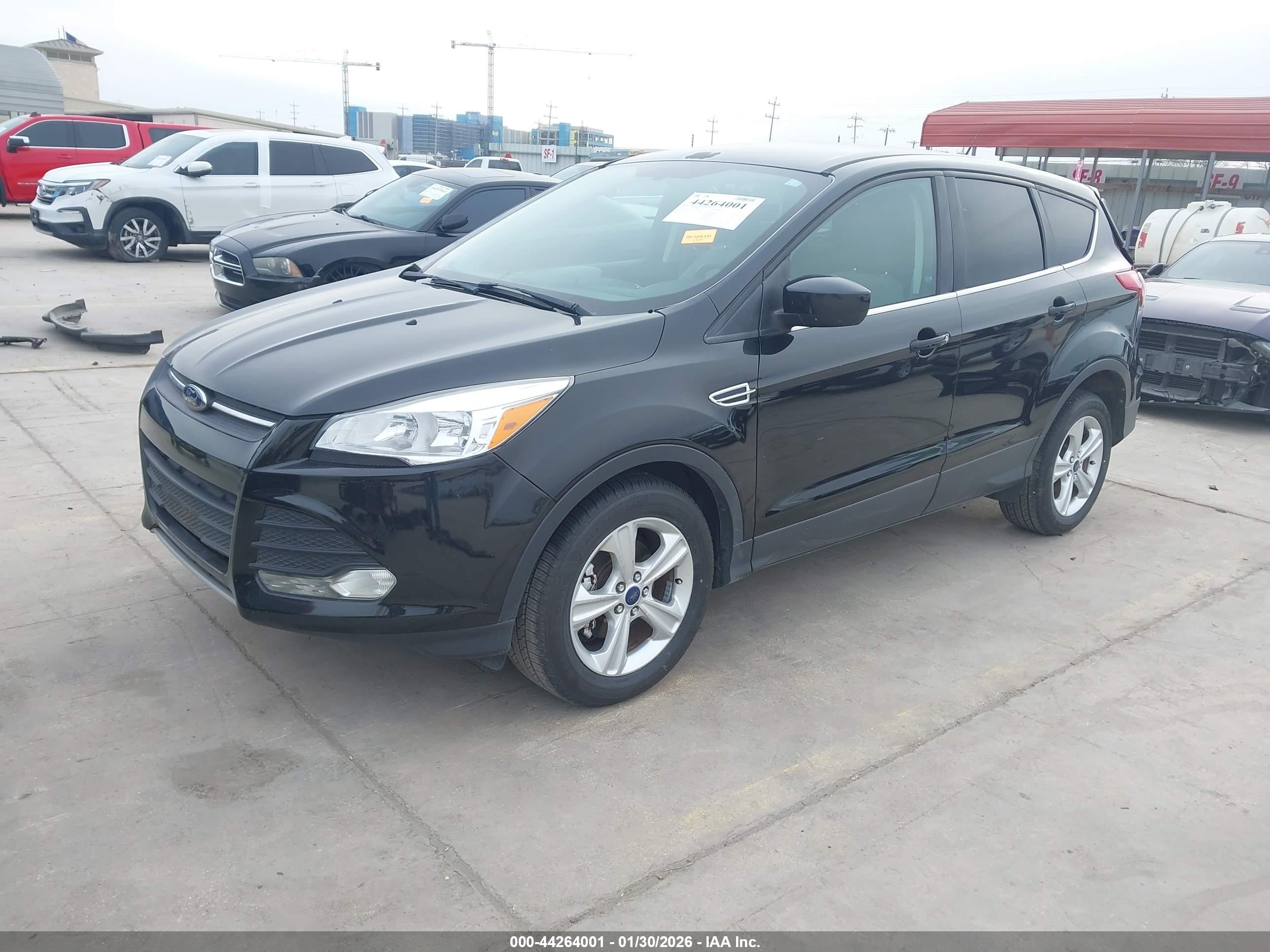 FORD ESCAPE image 2