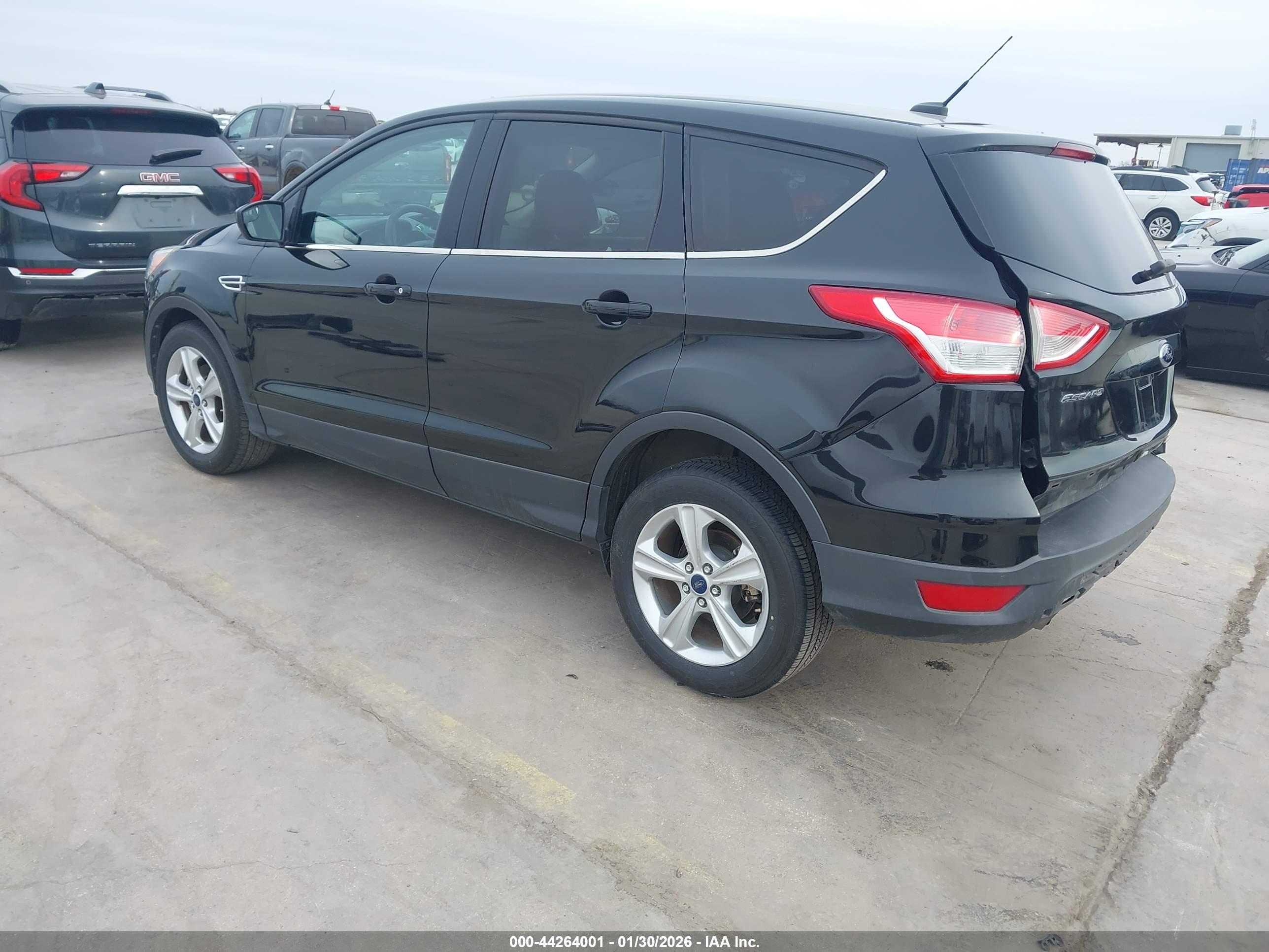 FORD ESCAPE image 3