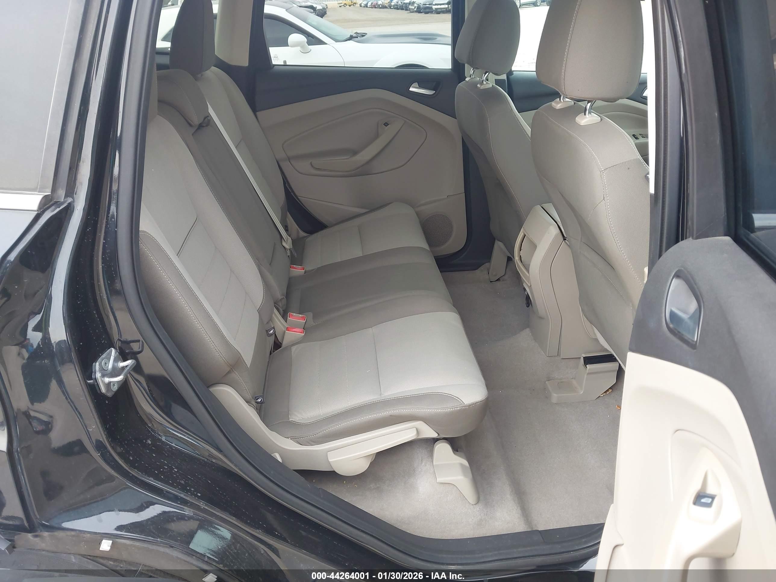 FORD ESCAPE image 8