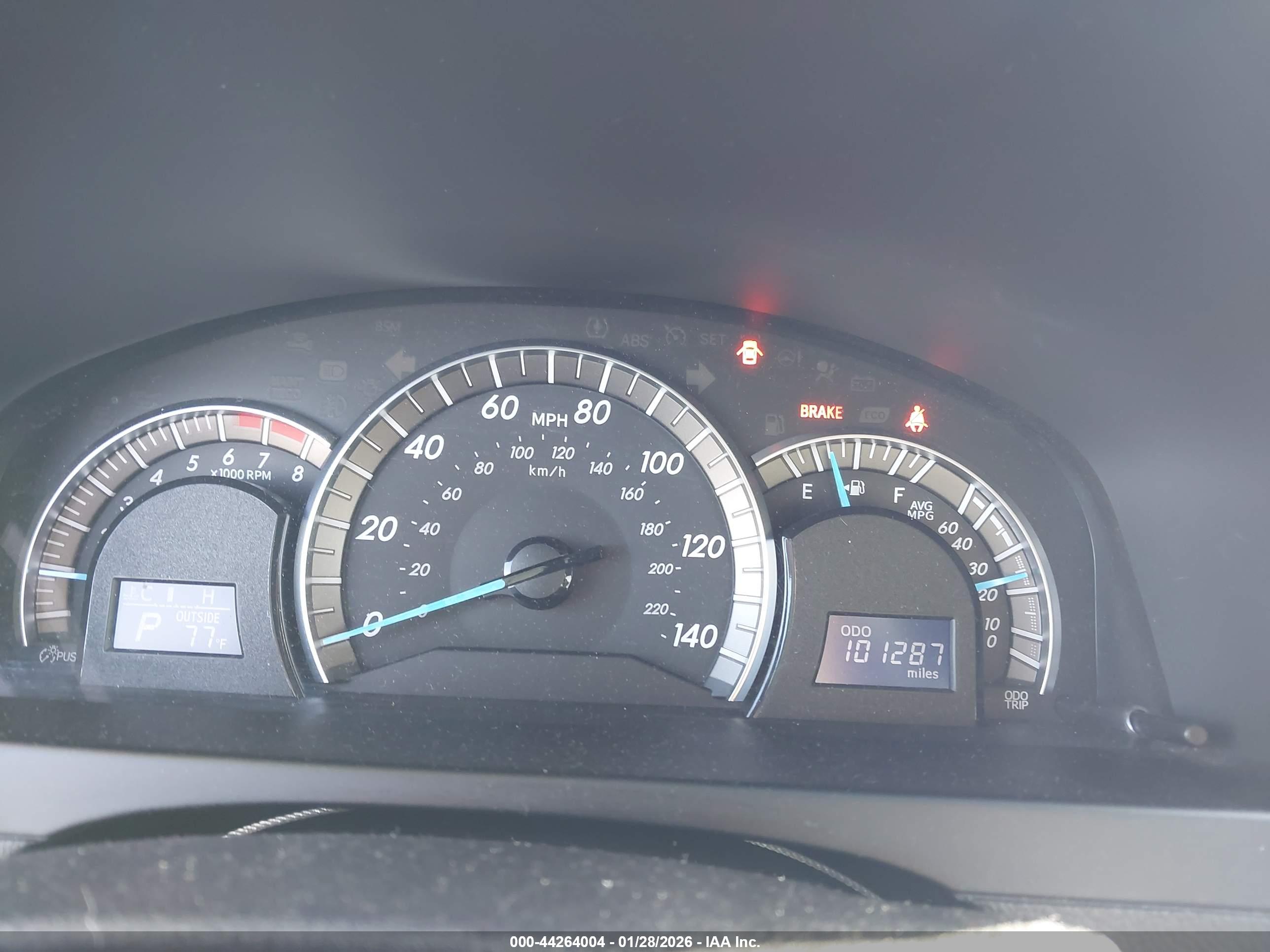 TOYOTA CAMRY image 7