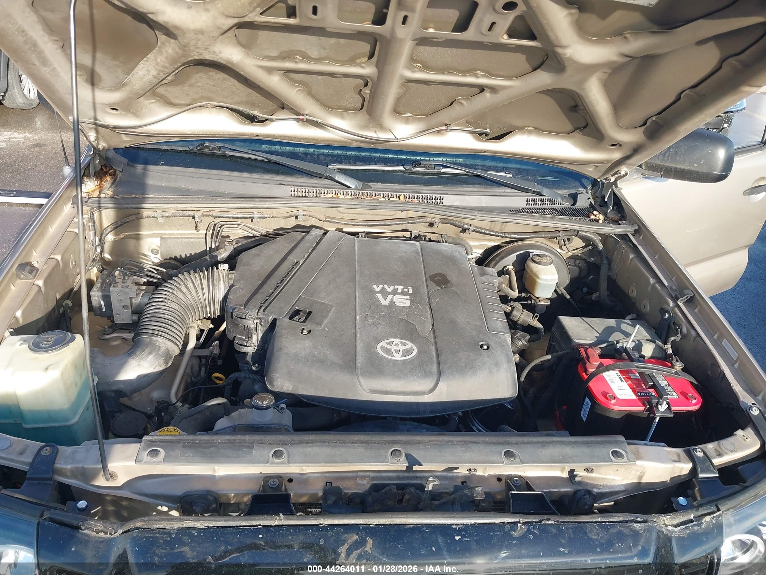 TOYOTA TACOMA image 10