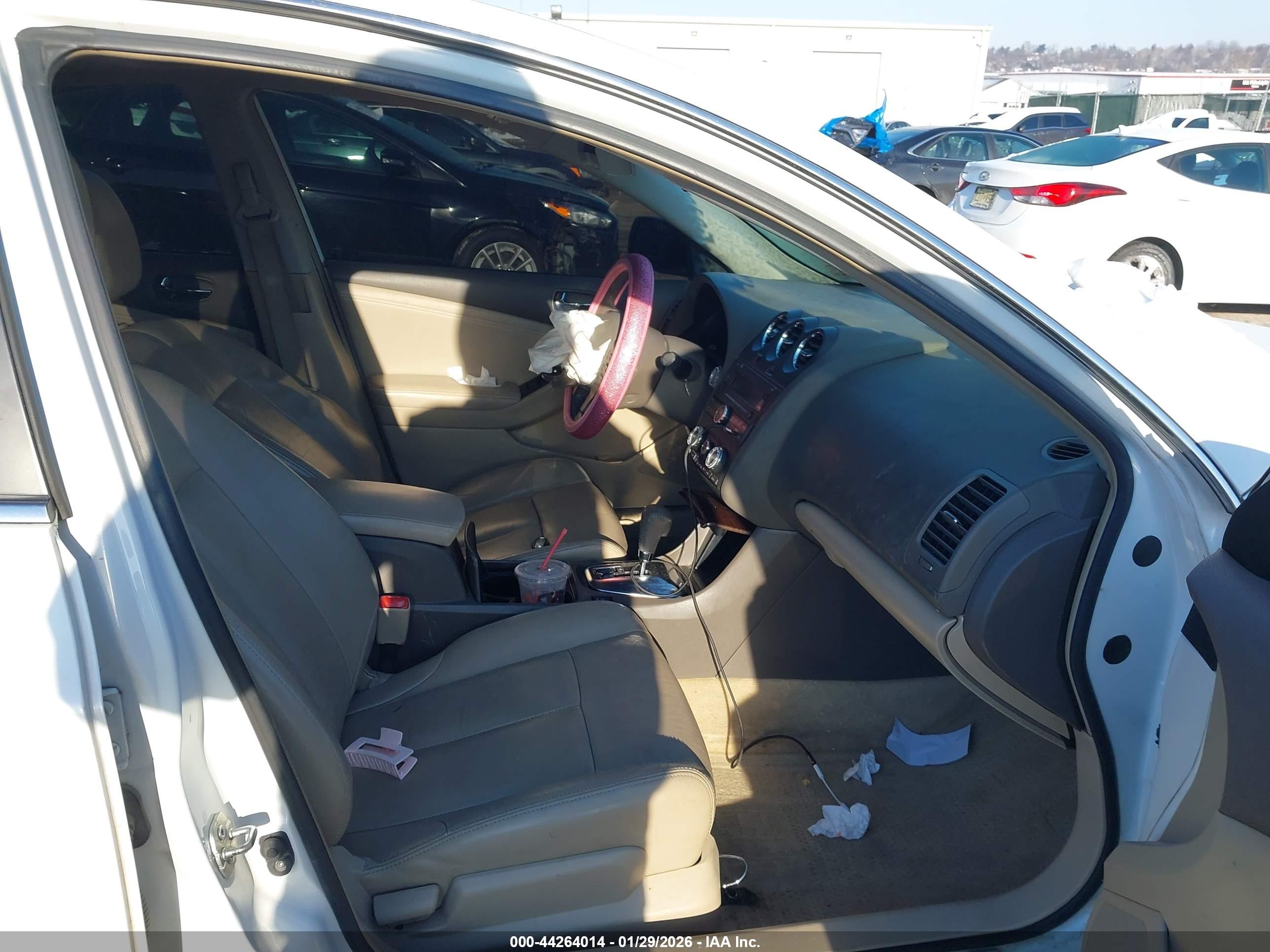 NISSAN ALTIMA image 5