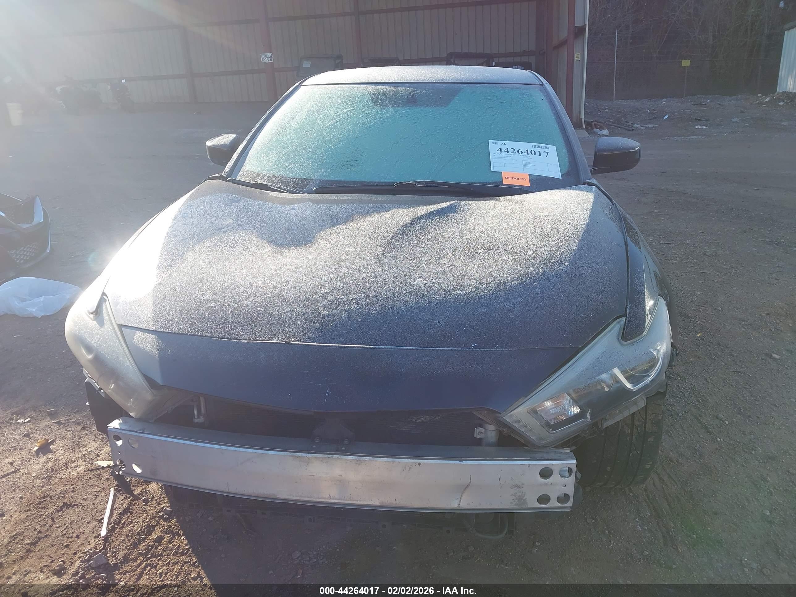 NISSAN MAXIMA image 6
