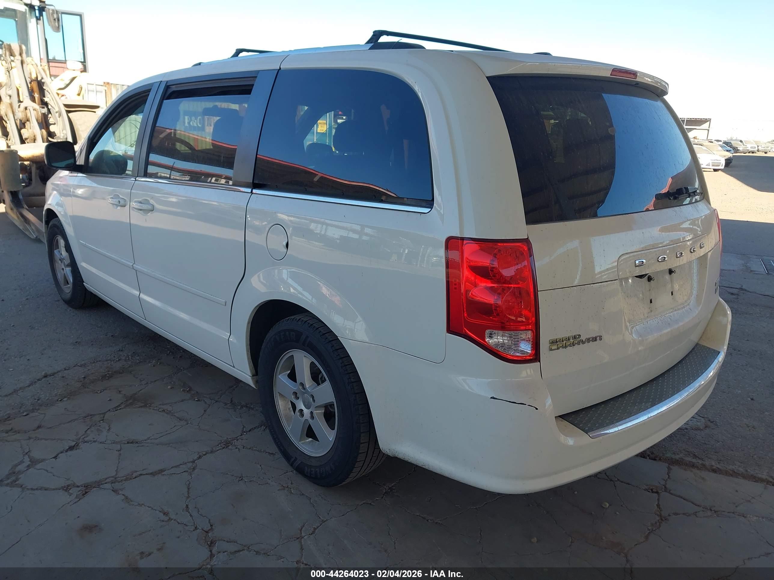 DODGE GRAND image 3