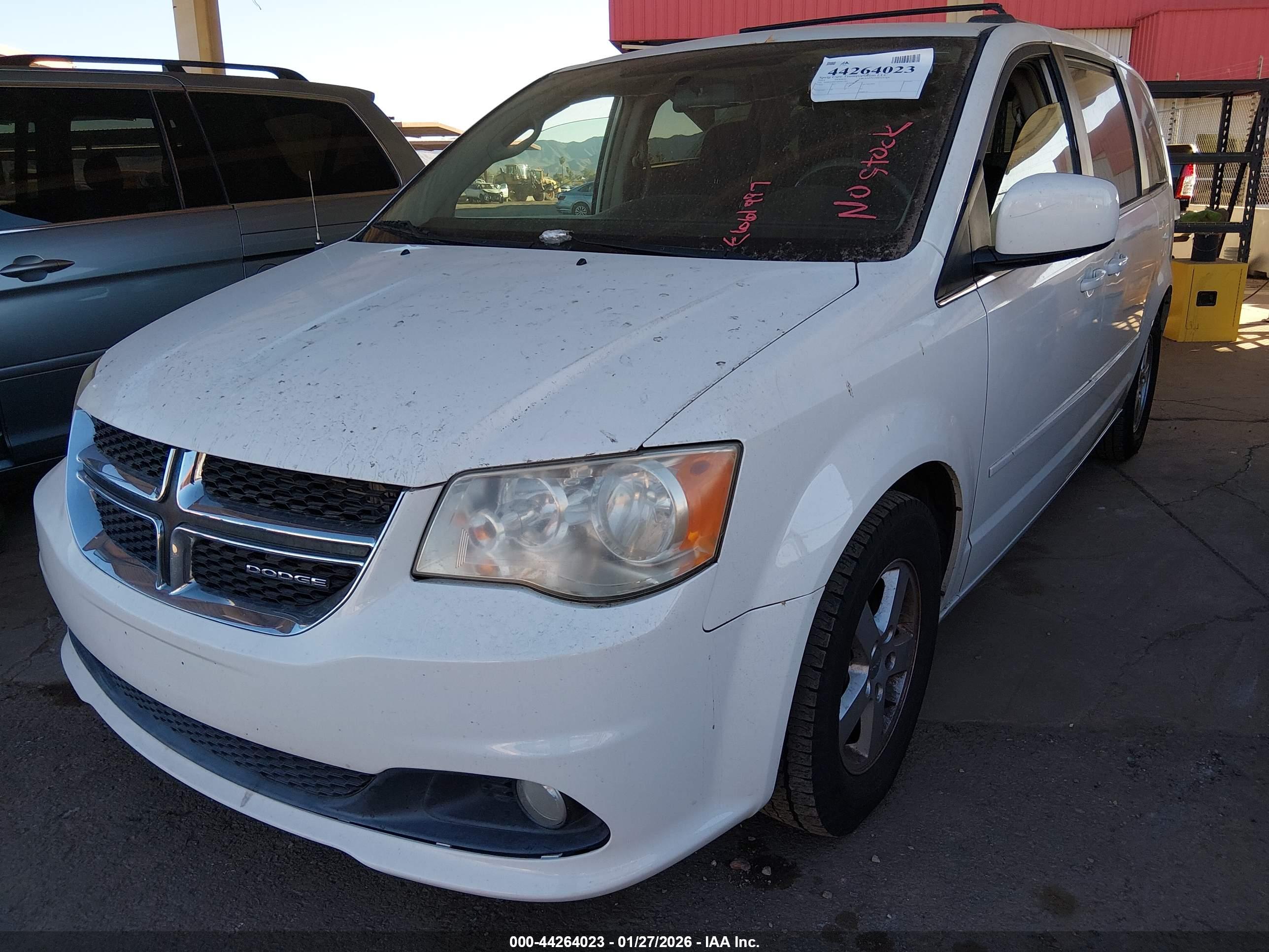 DODGE GRAND image 6