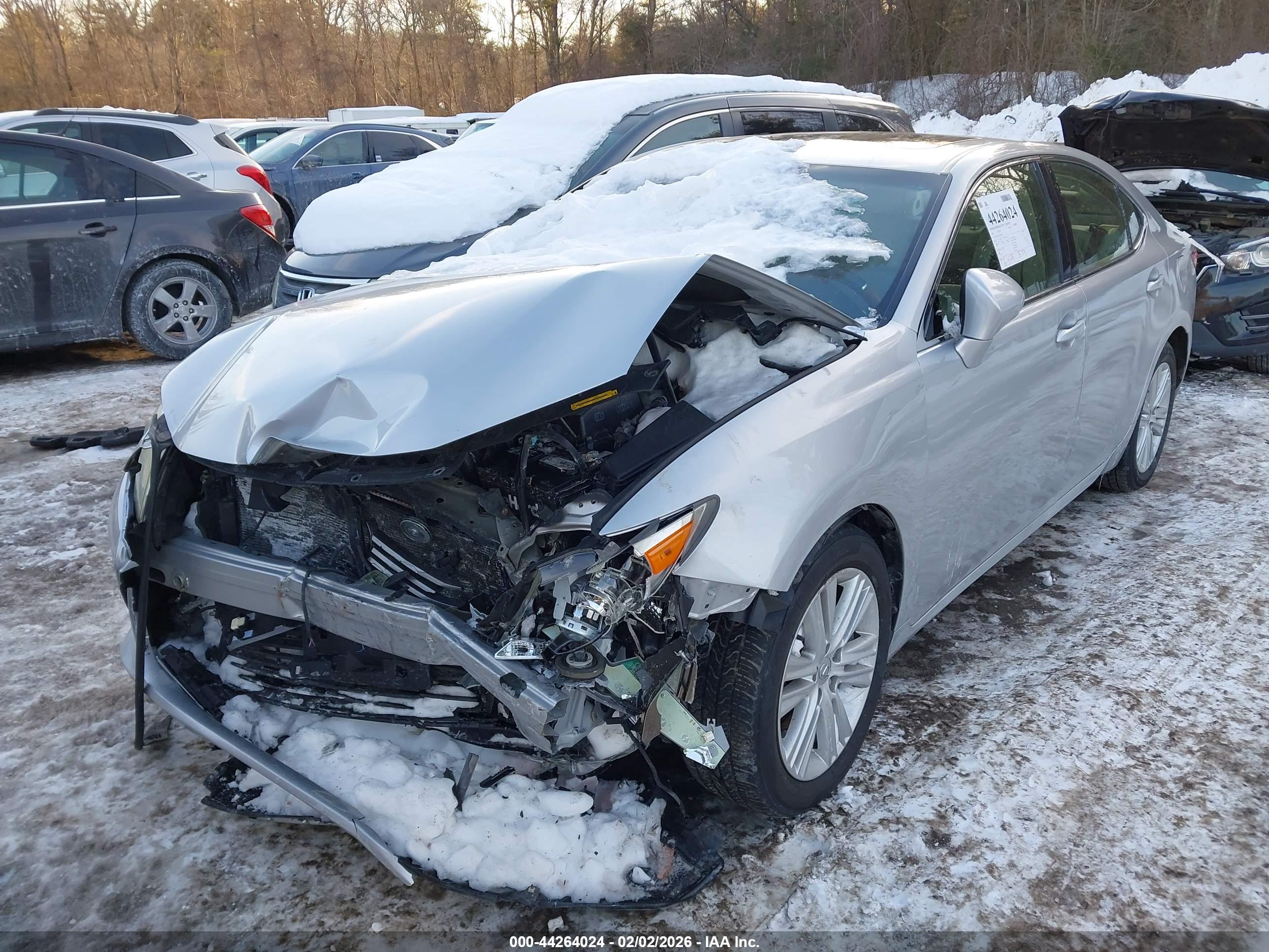 LEXUS ES image 2