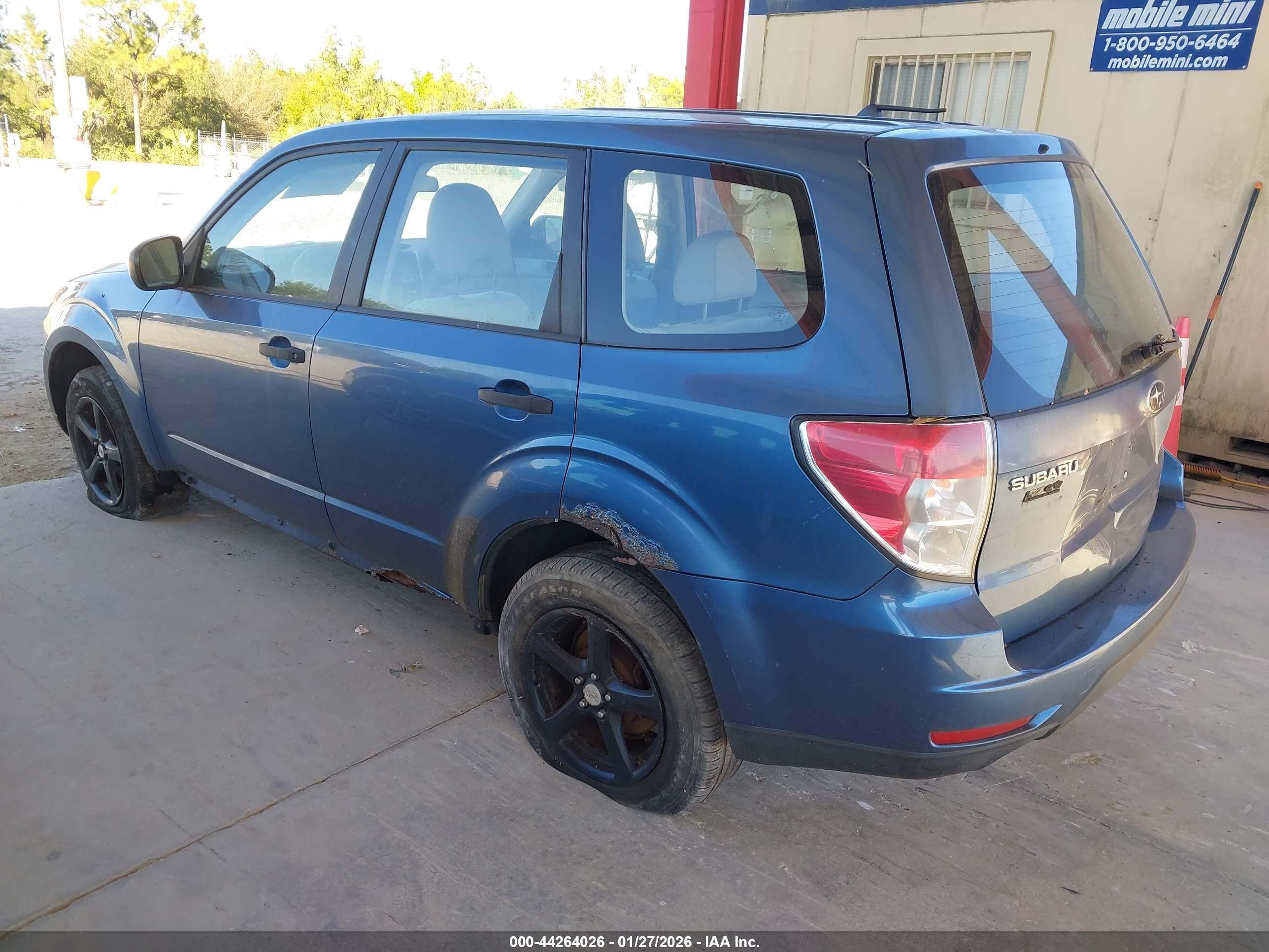 SUBARU FORESTER image 3