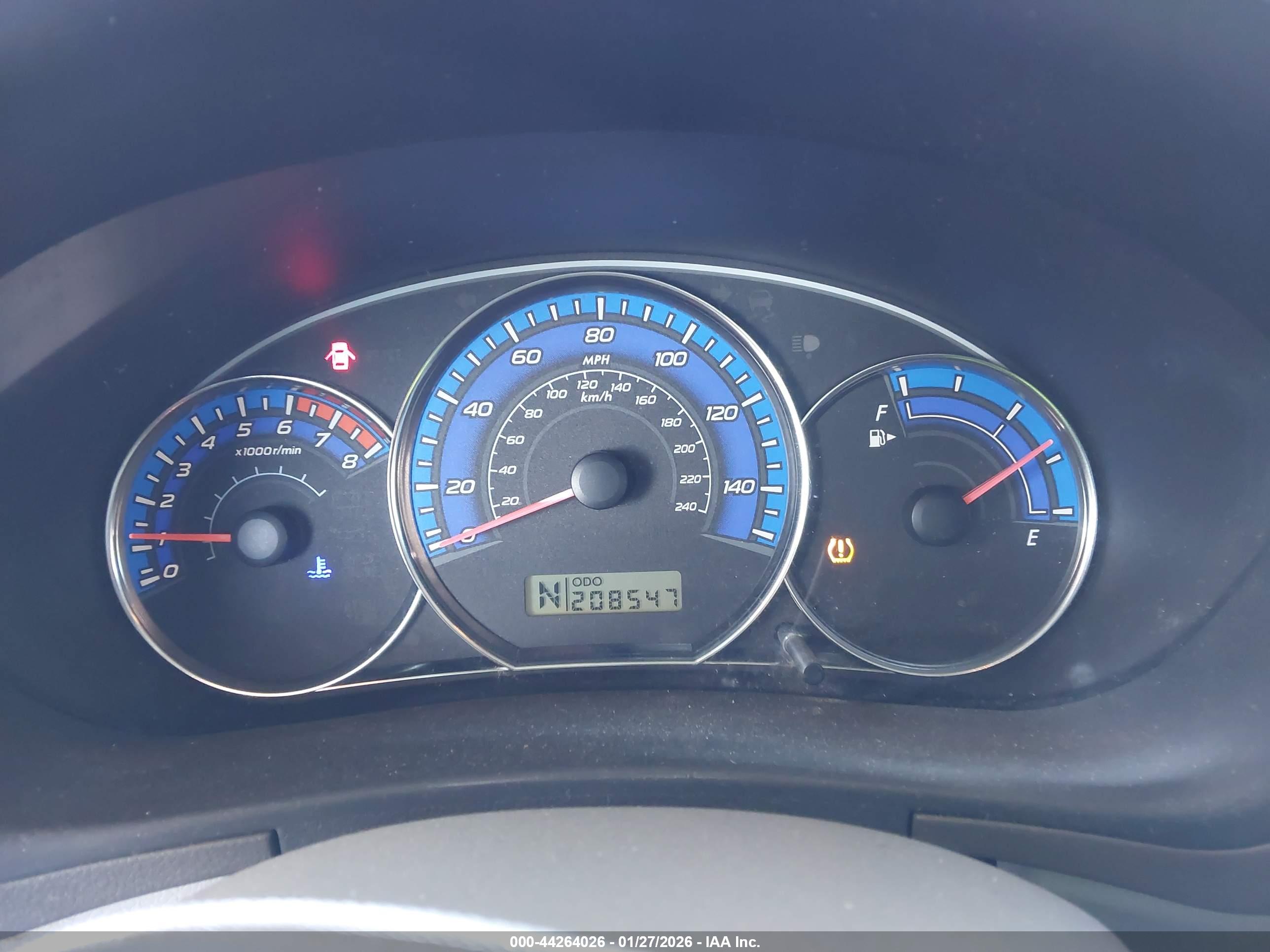 SUBARU FORESTER image 7