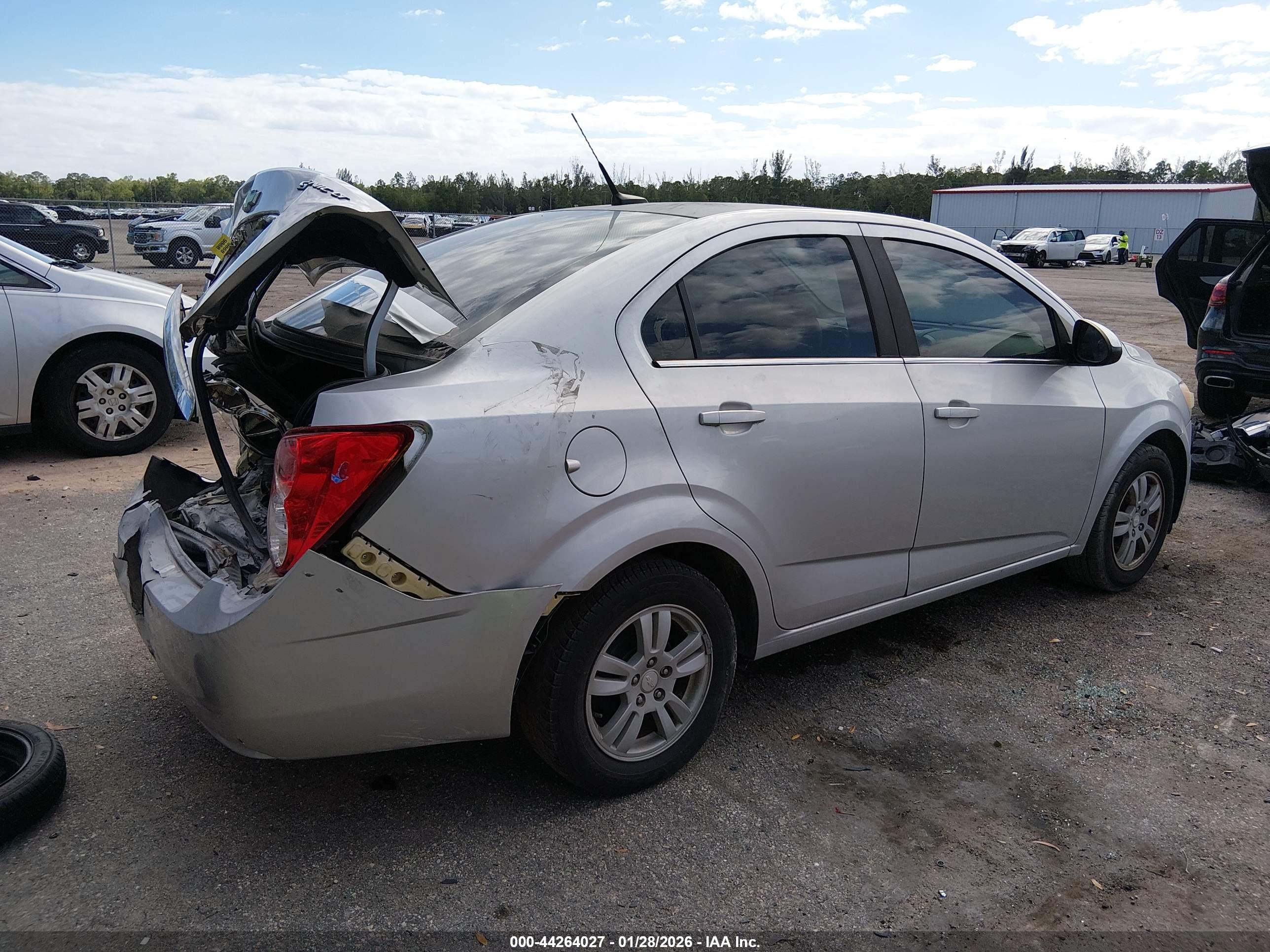 CHEVROLET SONIC image 4