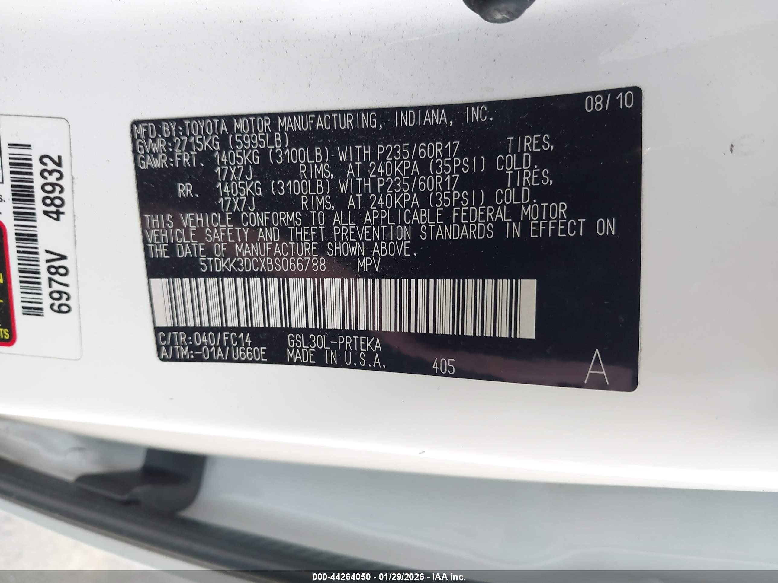 TOYOTA SIENNA image 9