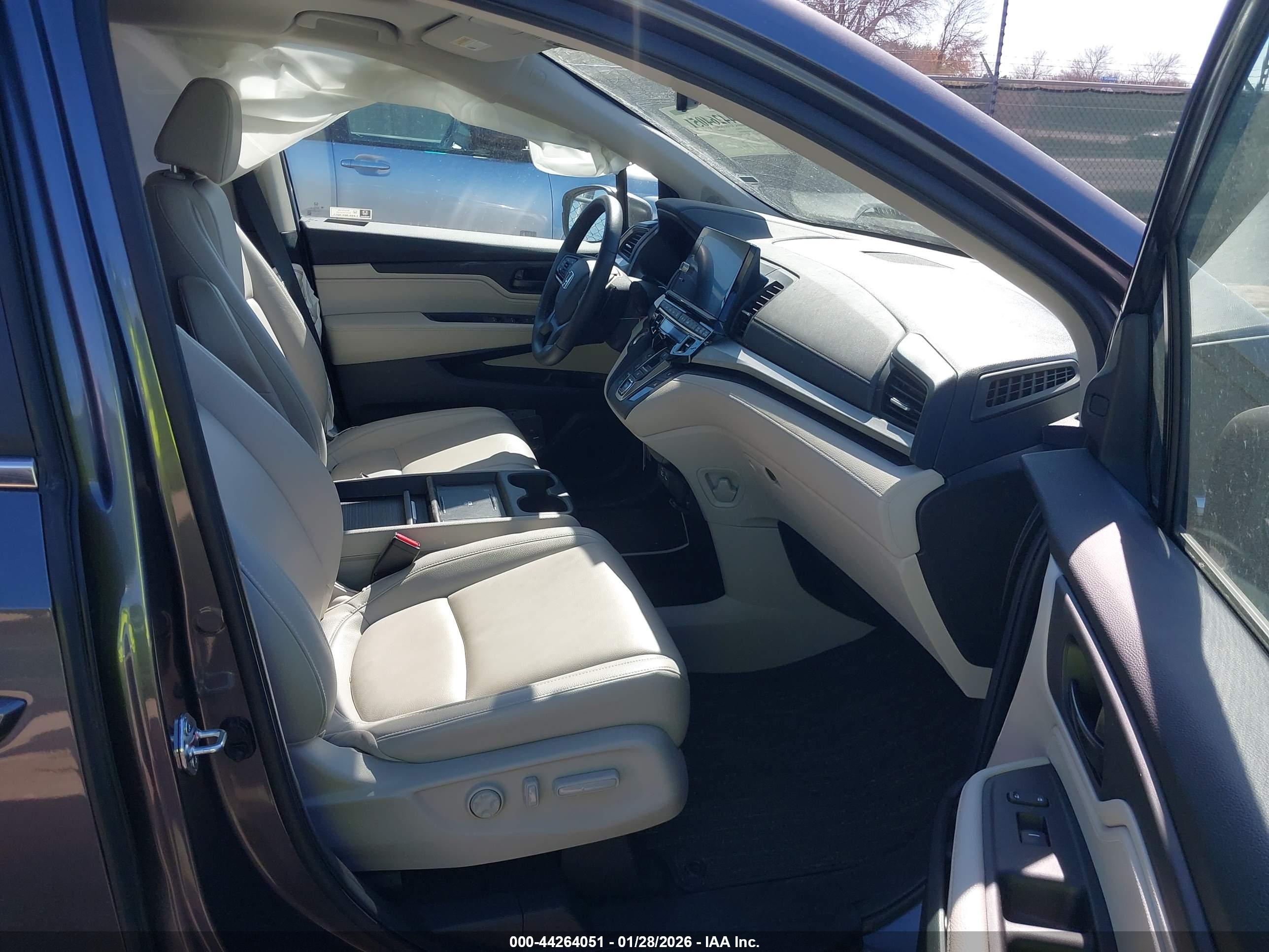 HONDA ODYSSEY image 5
