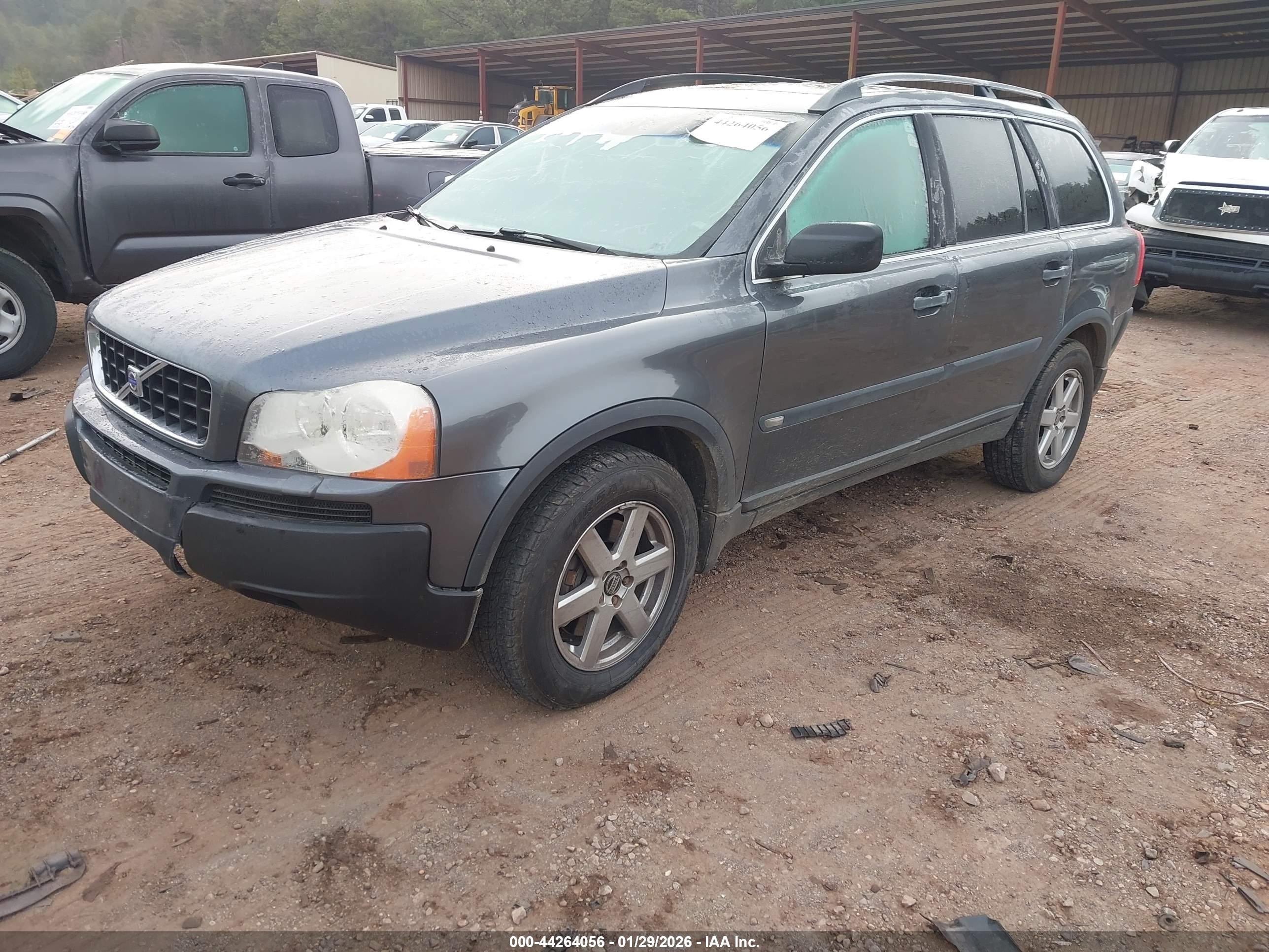 VOLVO XC90 image 2