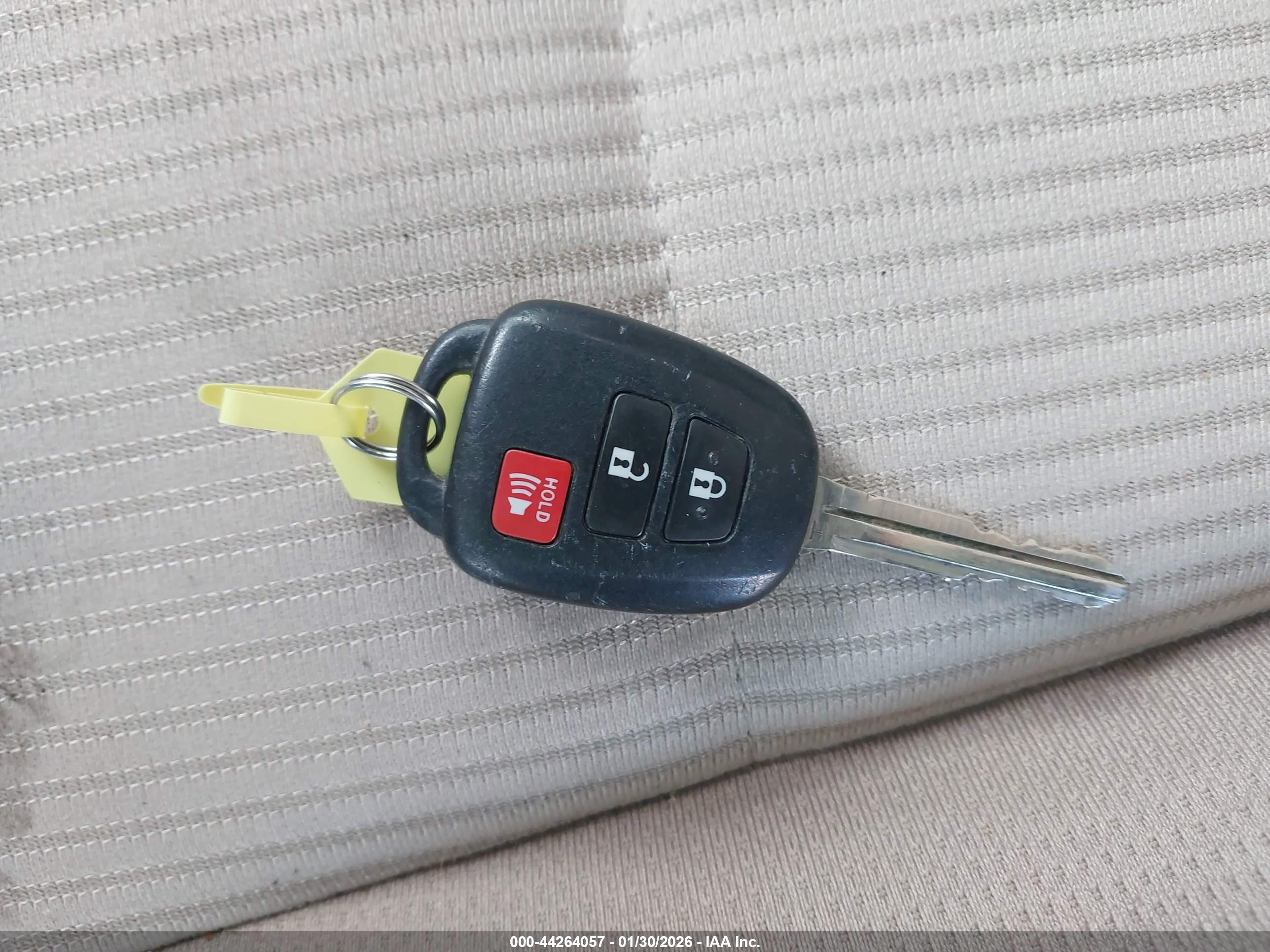 TOYOTA RAV4 image 11