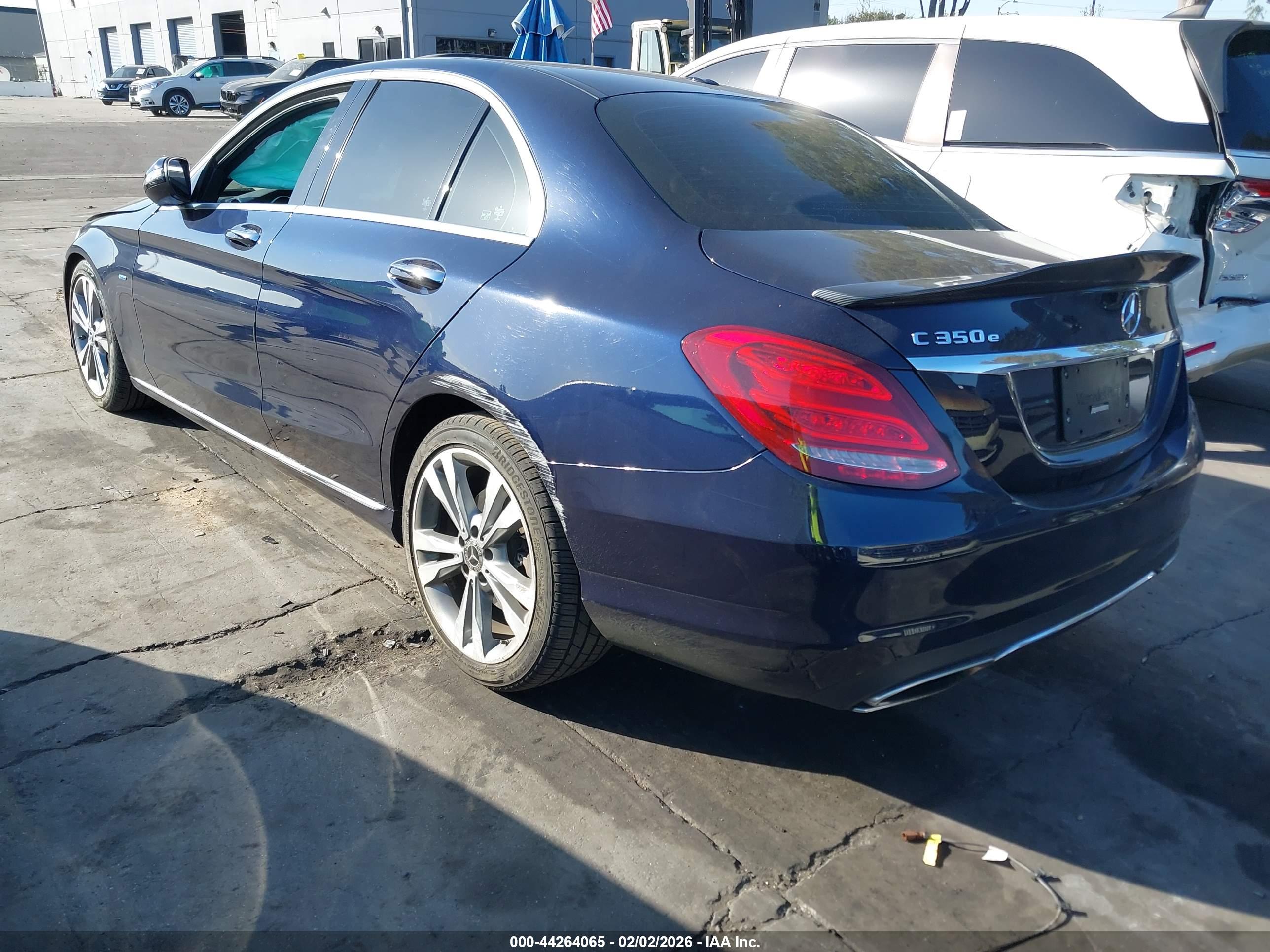 MERCEDES-BENZ C image 3