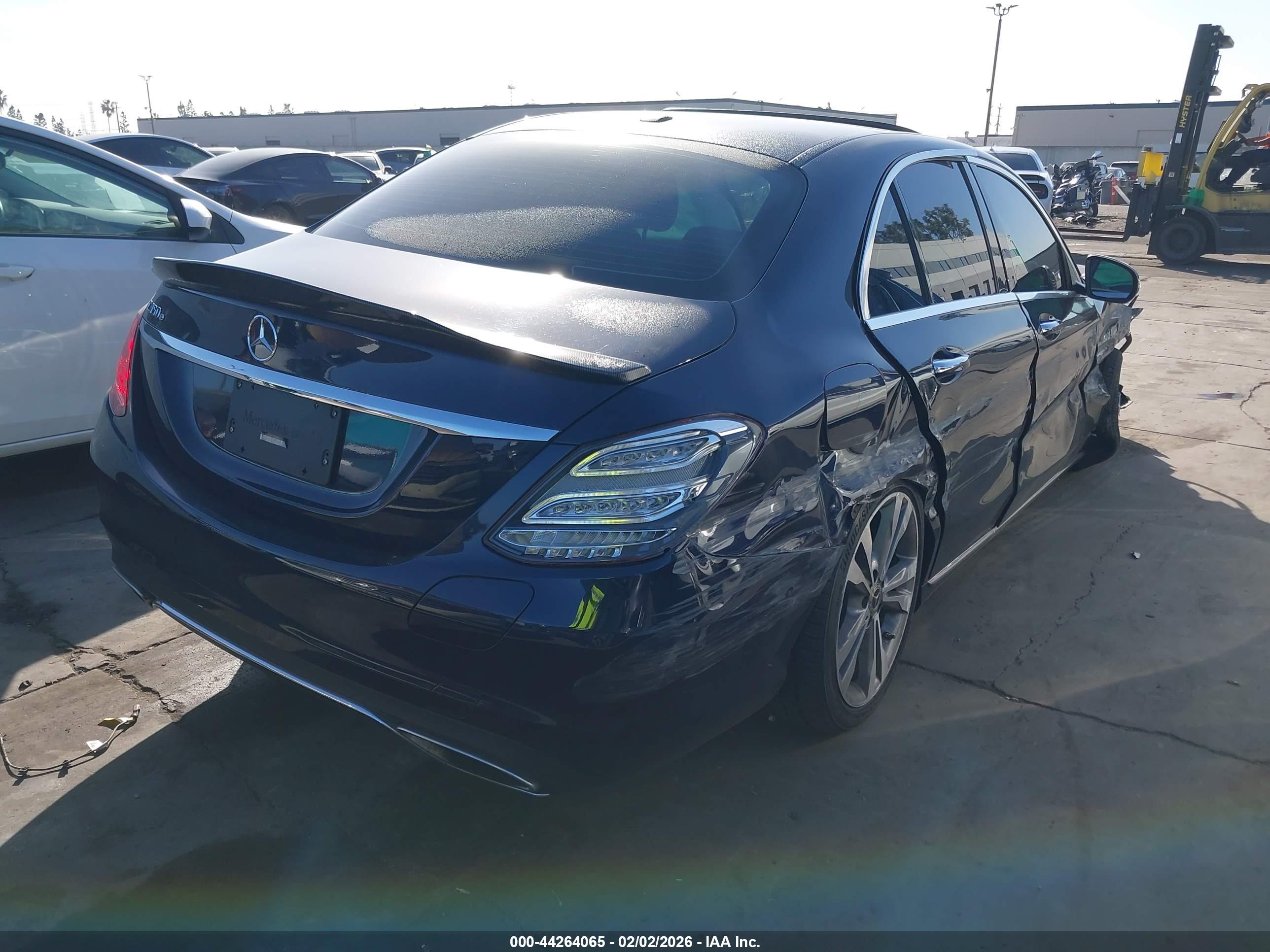 MERCEDES-BENZ C image 4