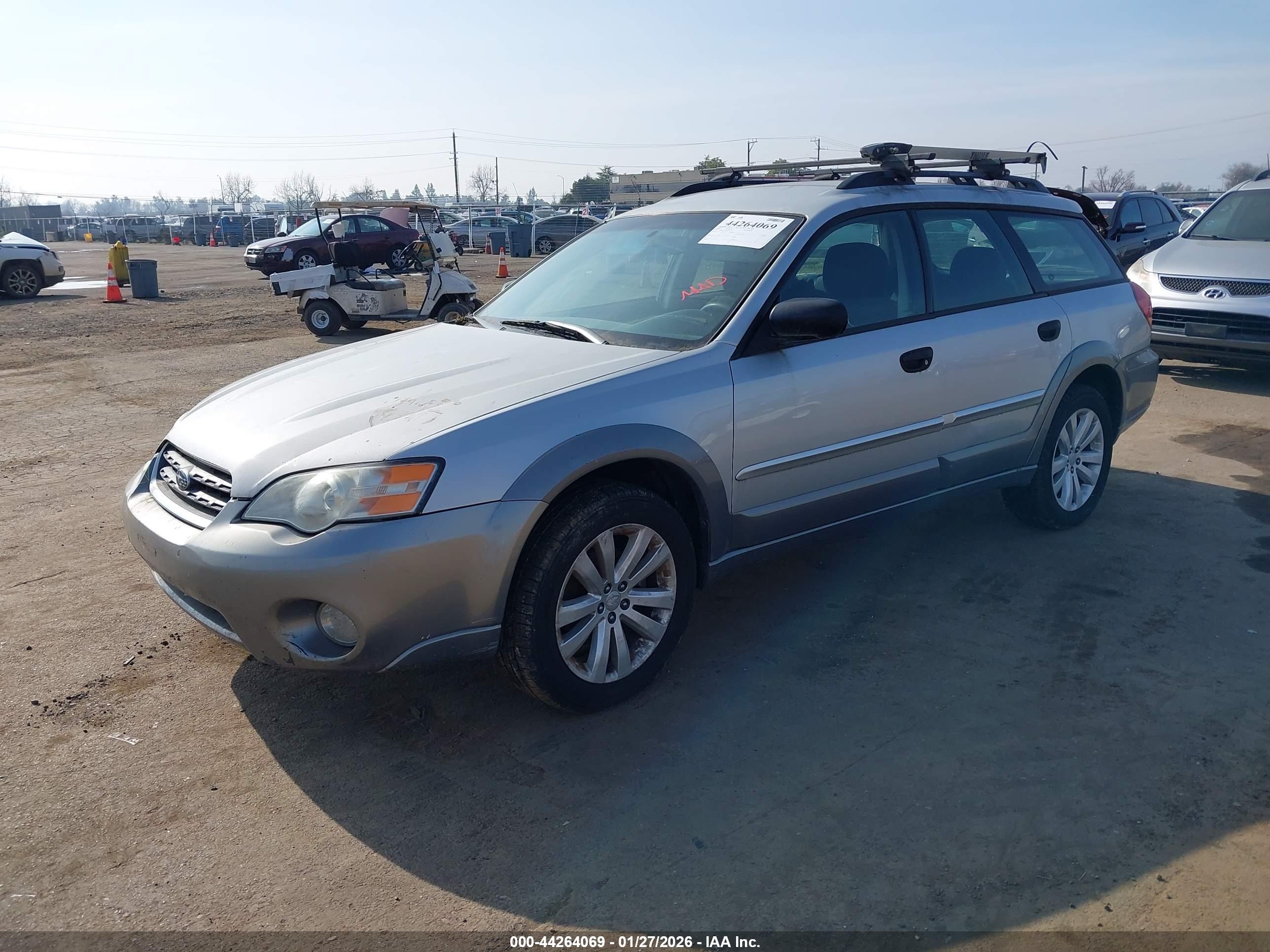 SUBARU OUTBACK image 2