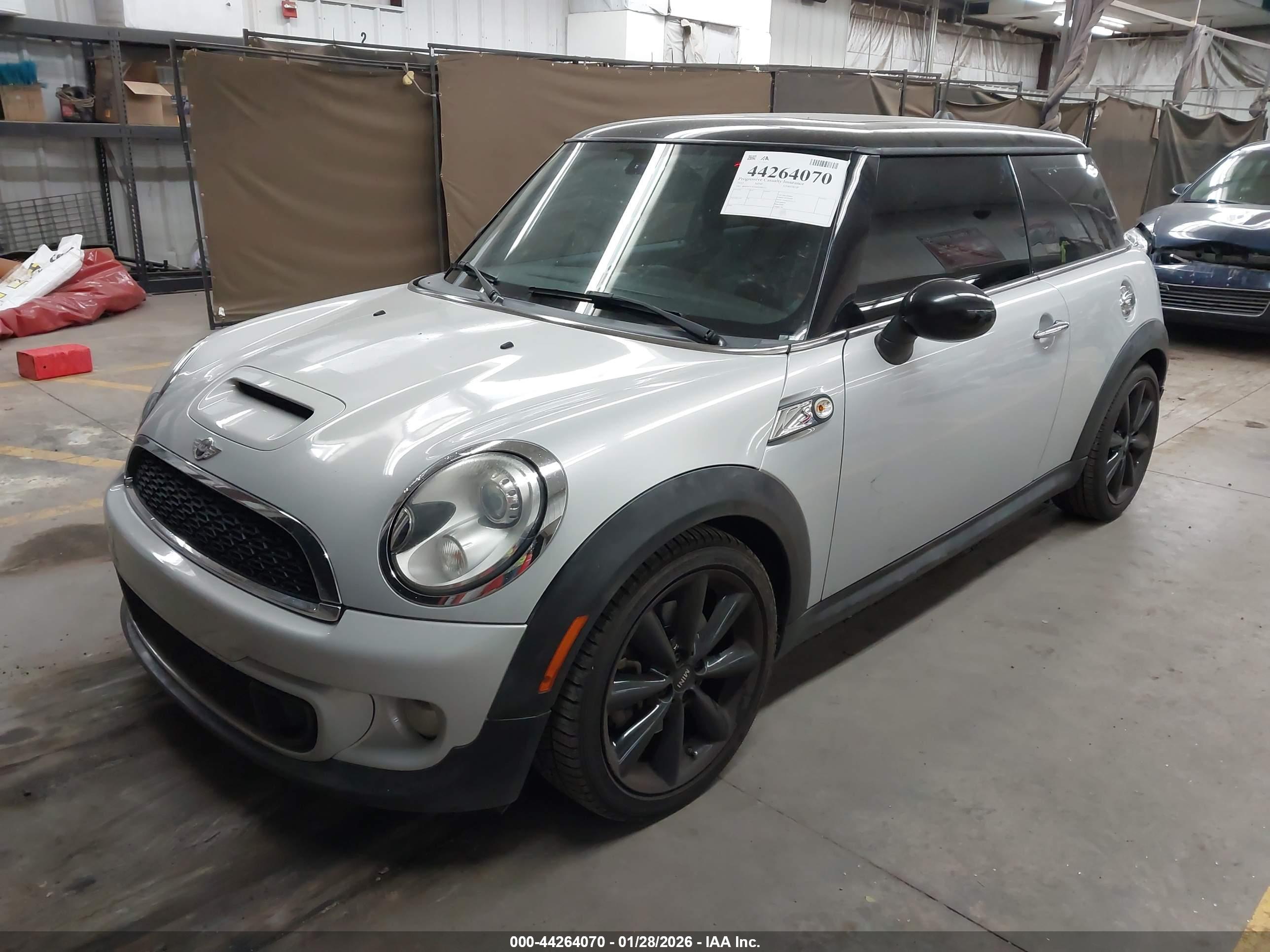 MINI HARDTOP image 2