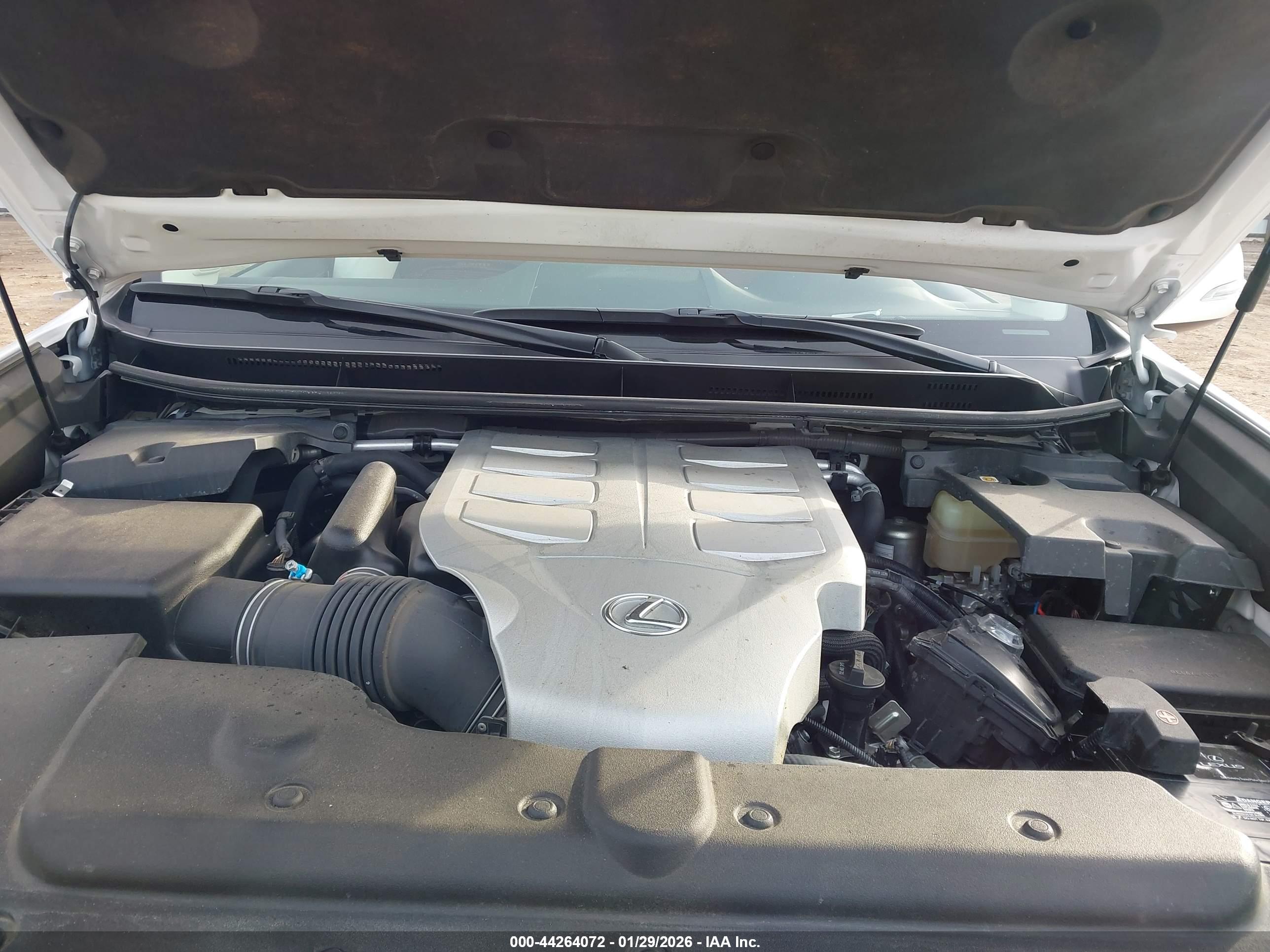 LEXUS GX image 10