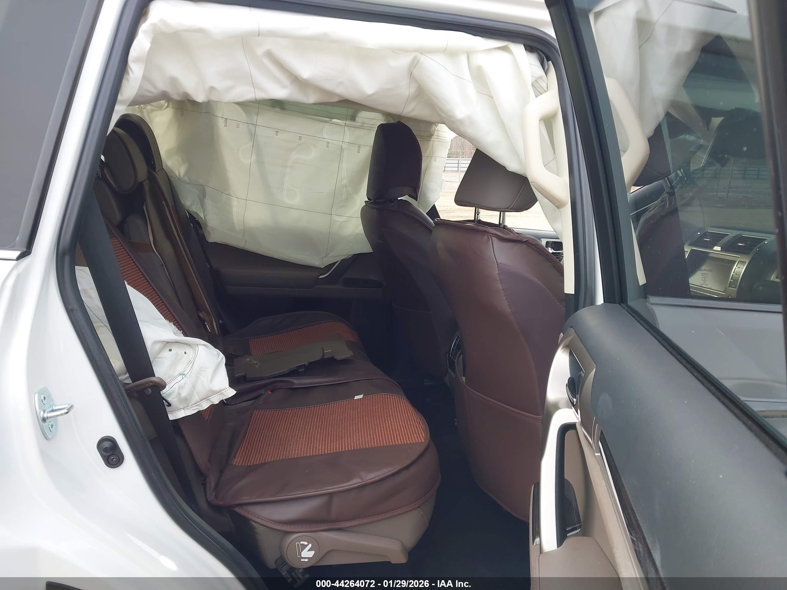 LEXUS GX image 8