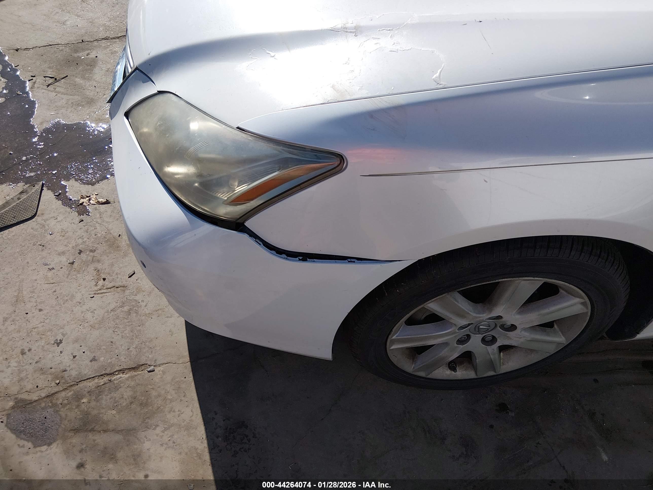 LEXUS ES image 6