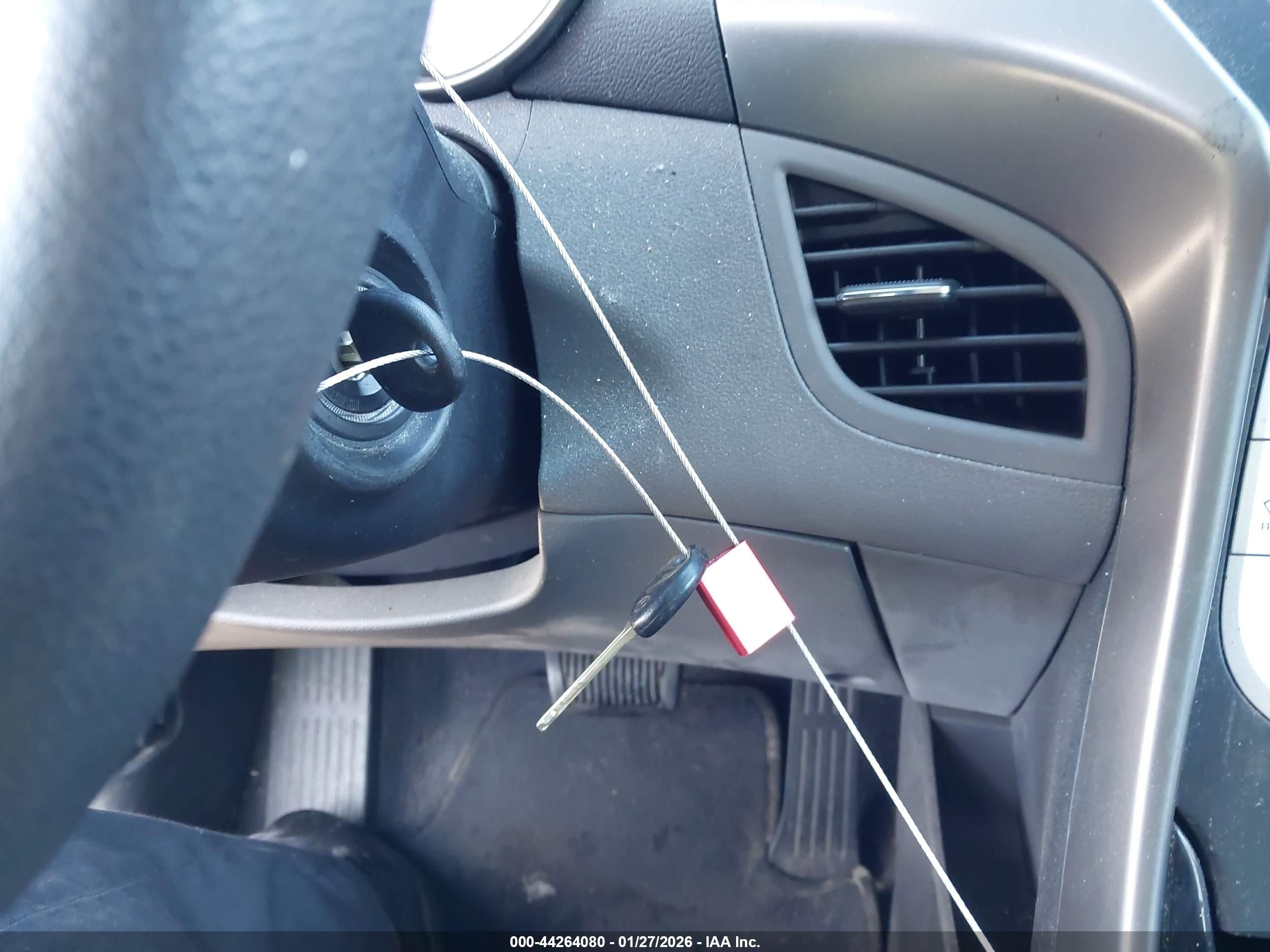 HYUNDAI ELANTRA image 11
