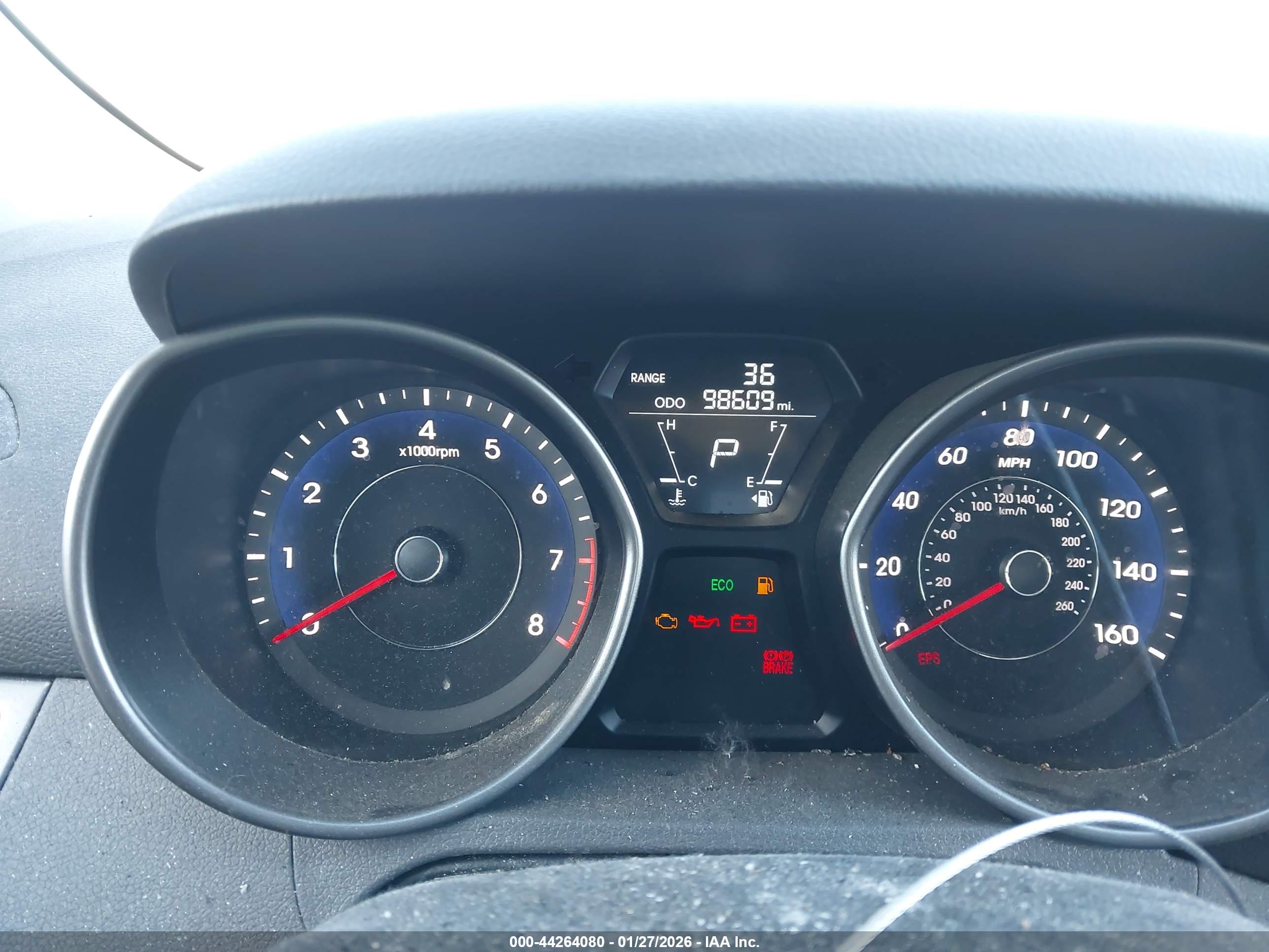 HYUNDAI ELANTRA image 7