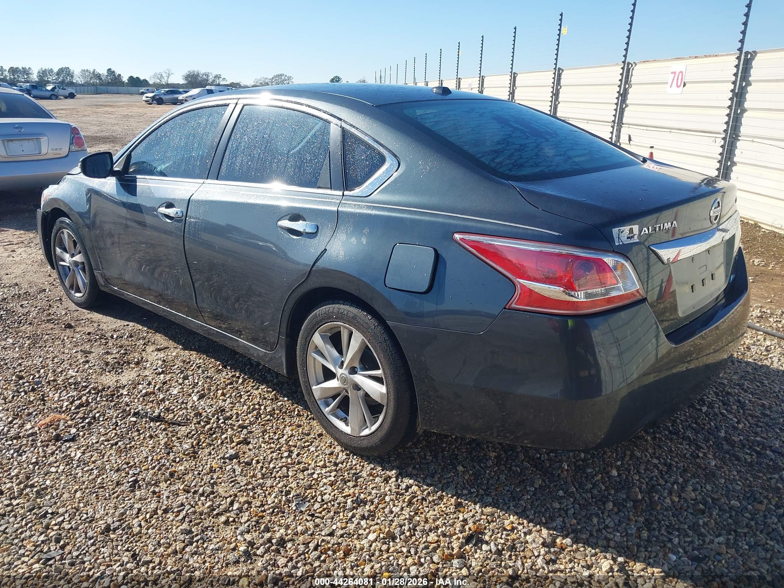 NISSAN ALTIMA image 3