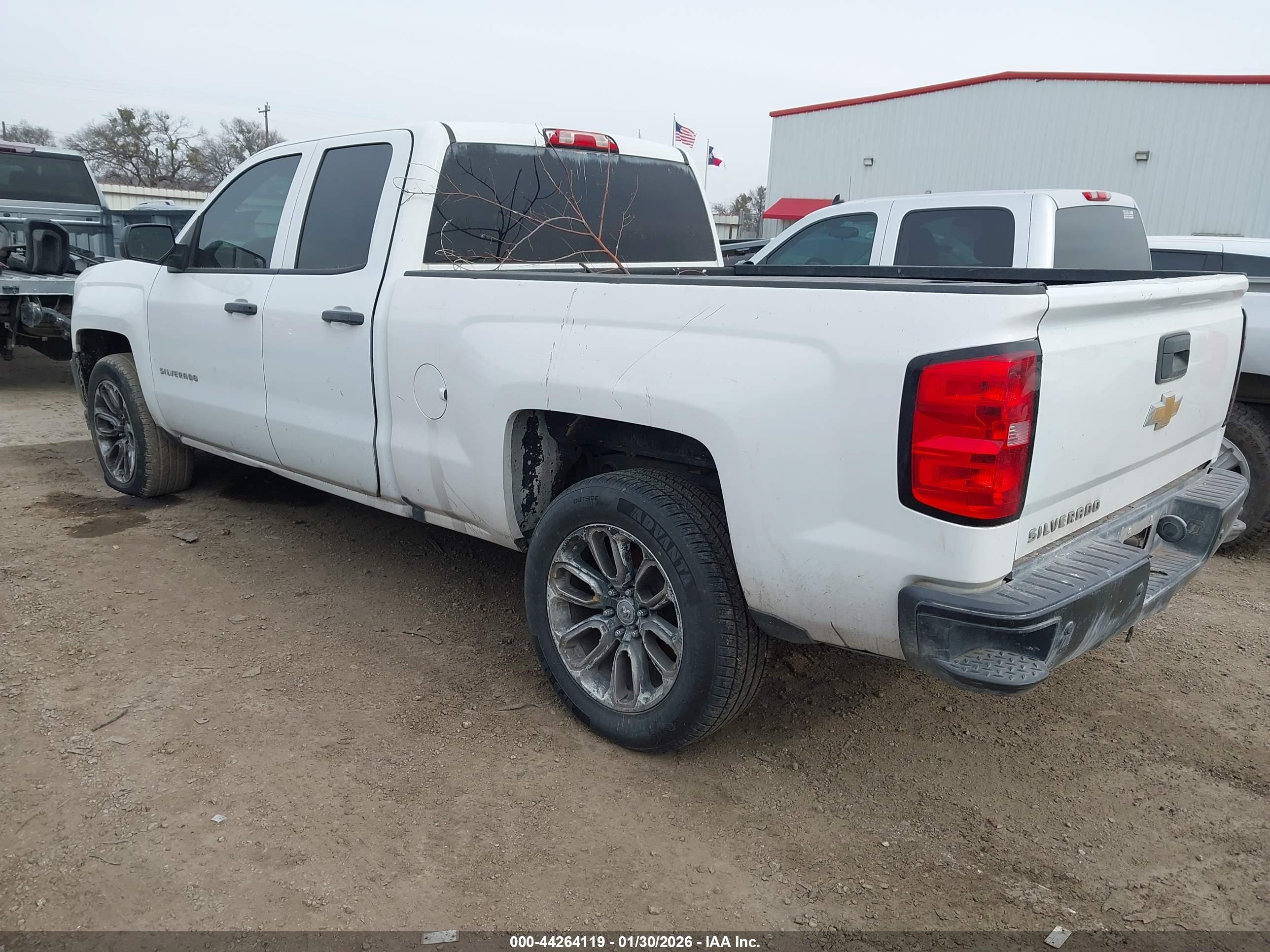 CHEVROLET SILVERADO image 3