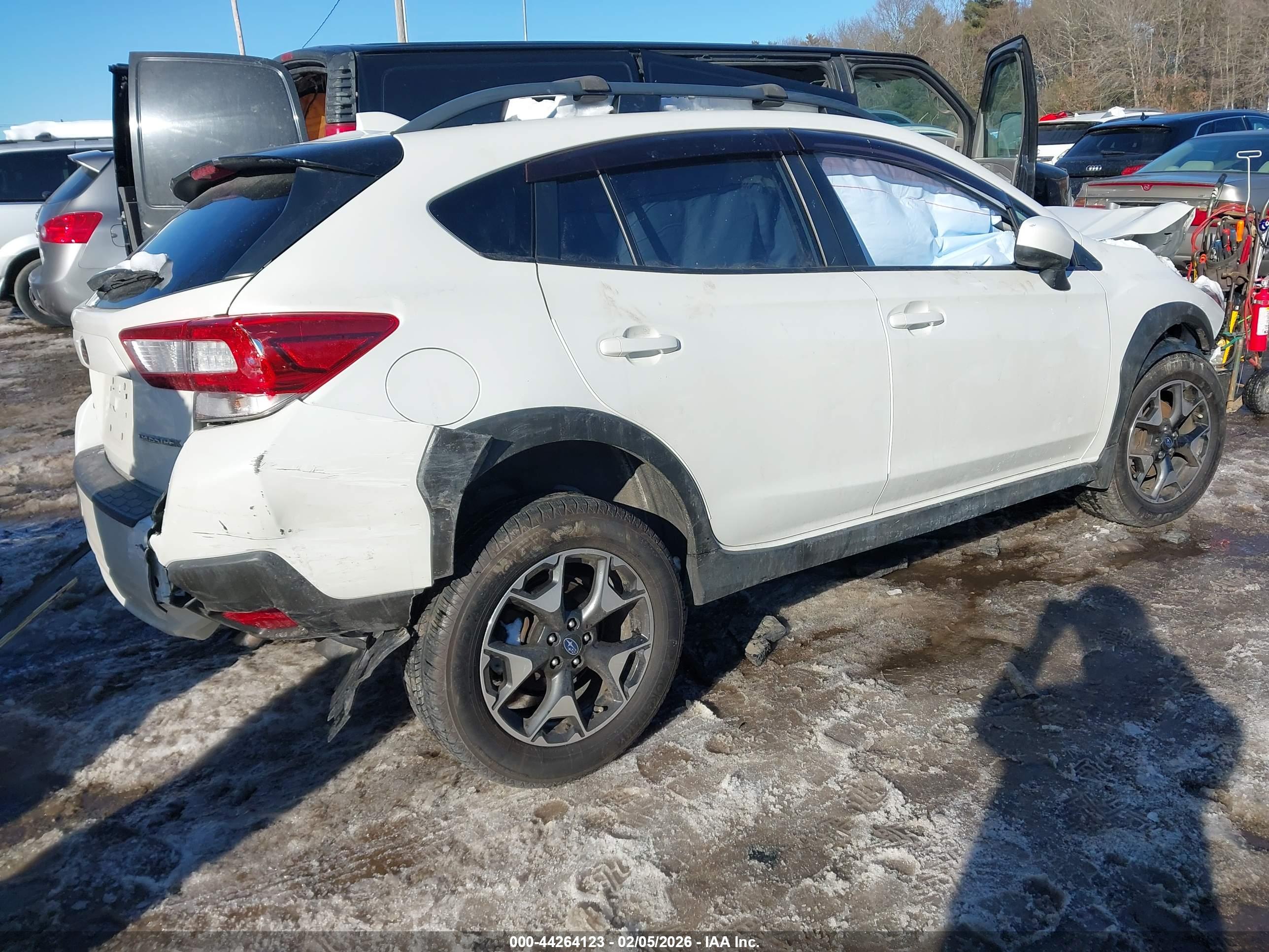 SUBARU CROSSTREK image 4
