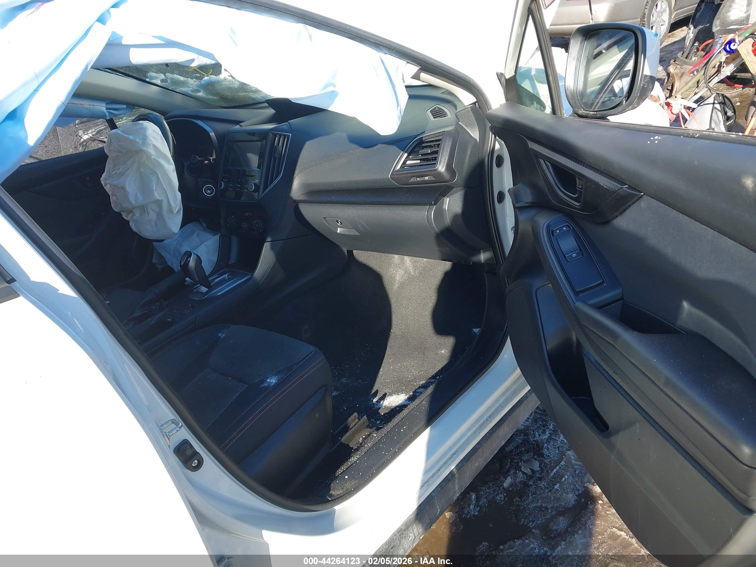 SUBARU CROSSTREK image 5