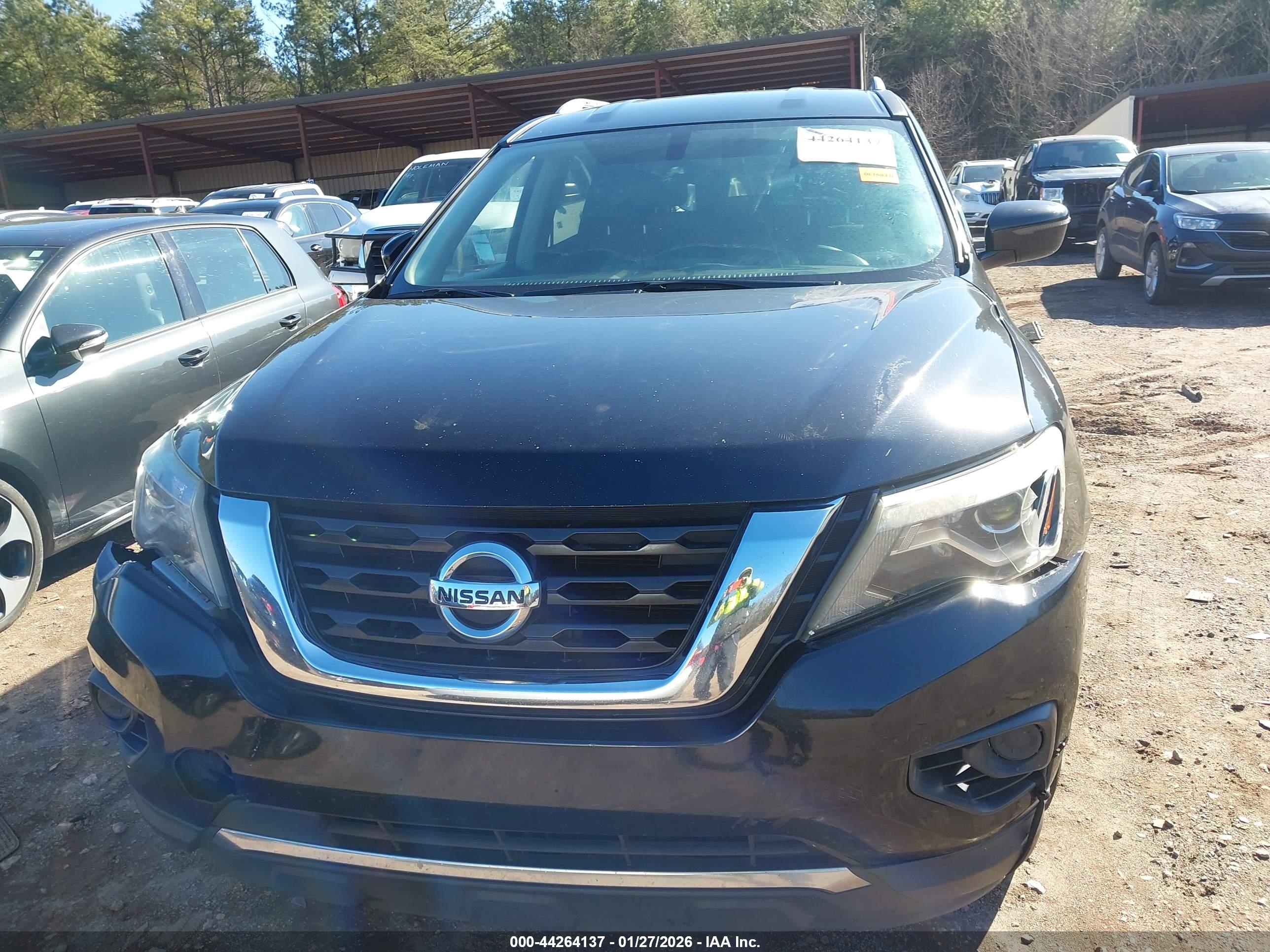 NISSAN PATHFINDER image 6