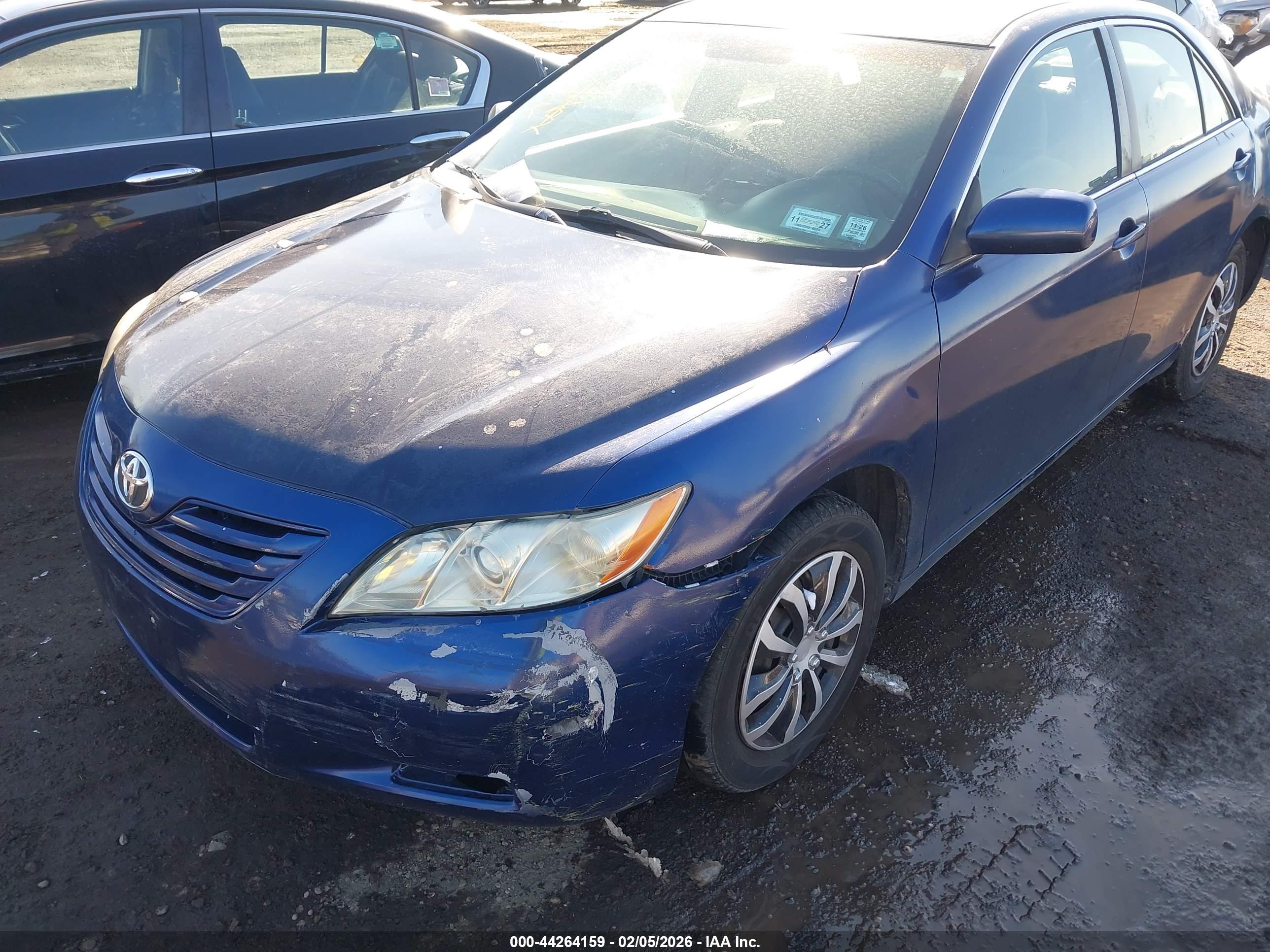 TOYOTA CAMRY image 6