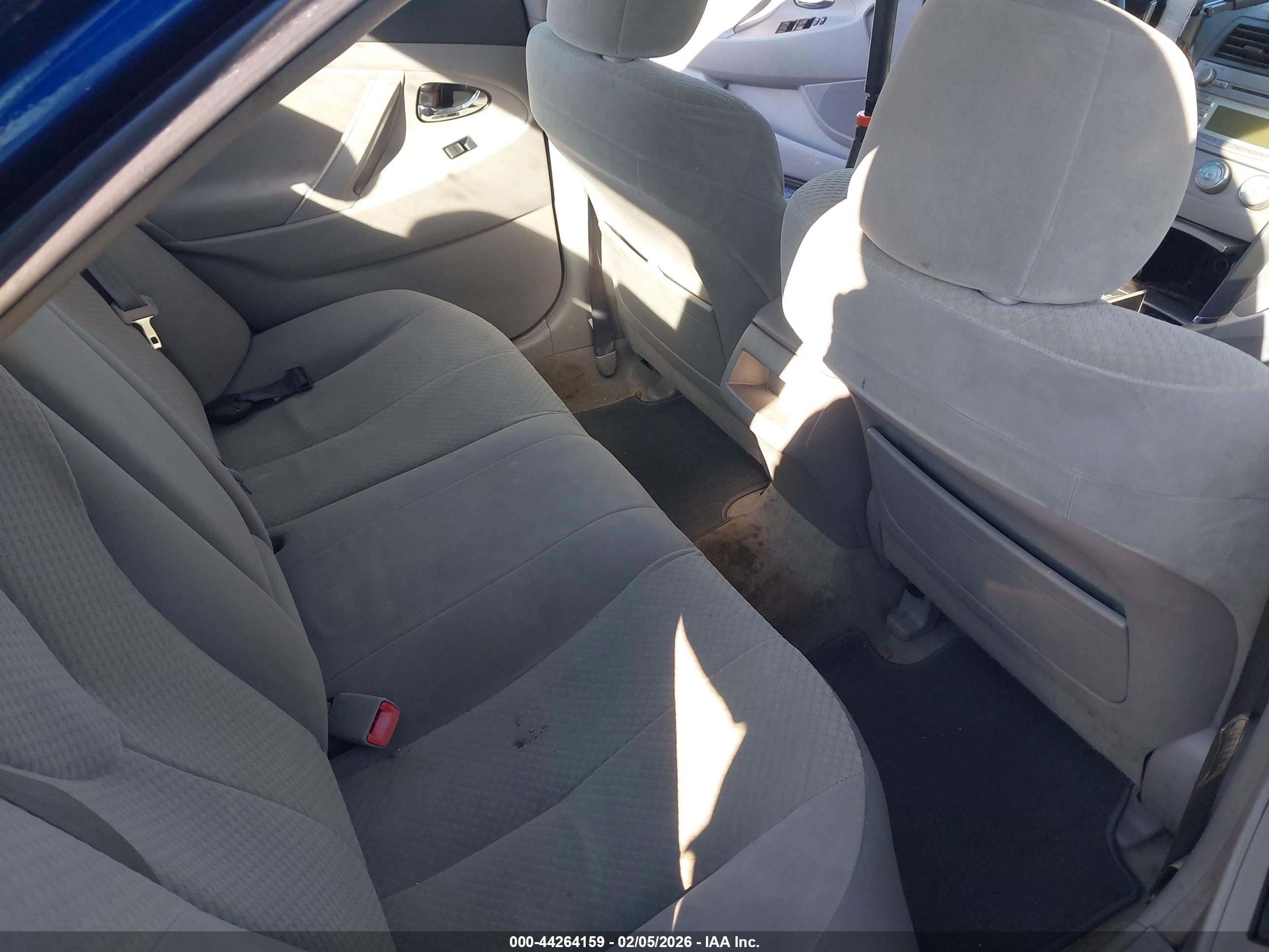 TOYOTA CAMRY image 8