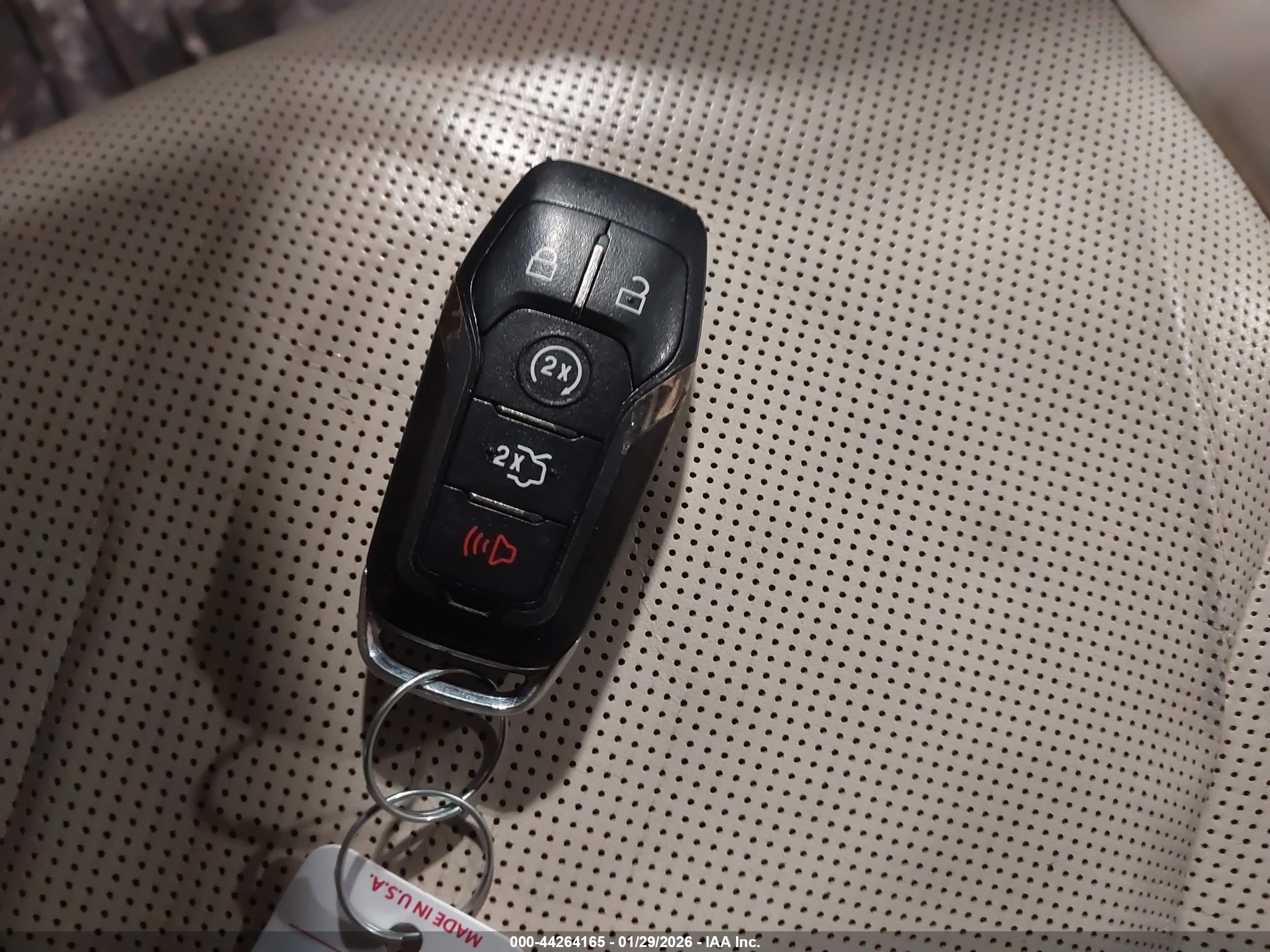LINCOLN MKC image 11