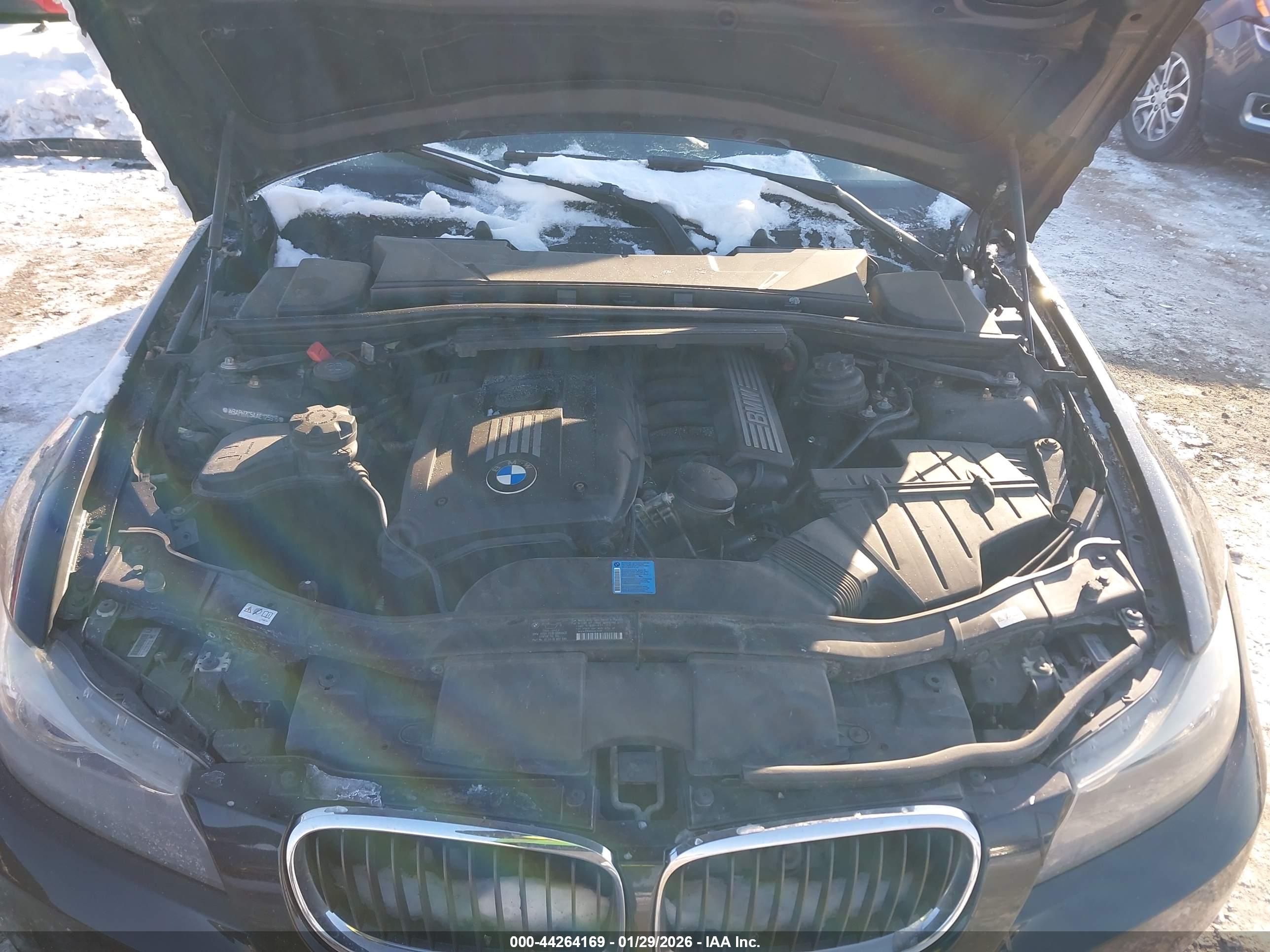BMW 328I image 10