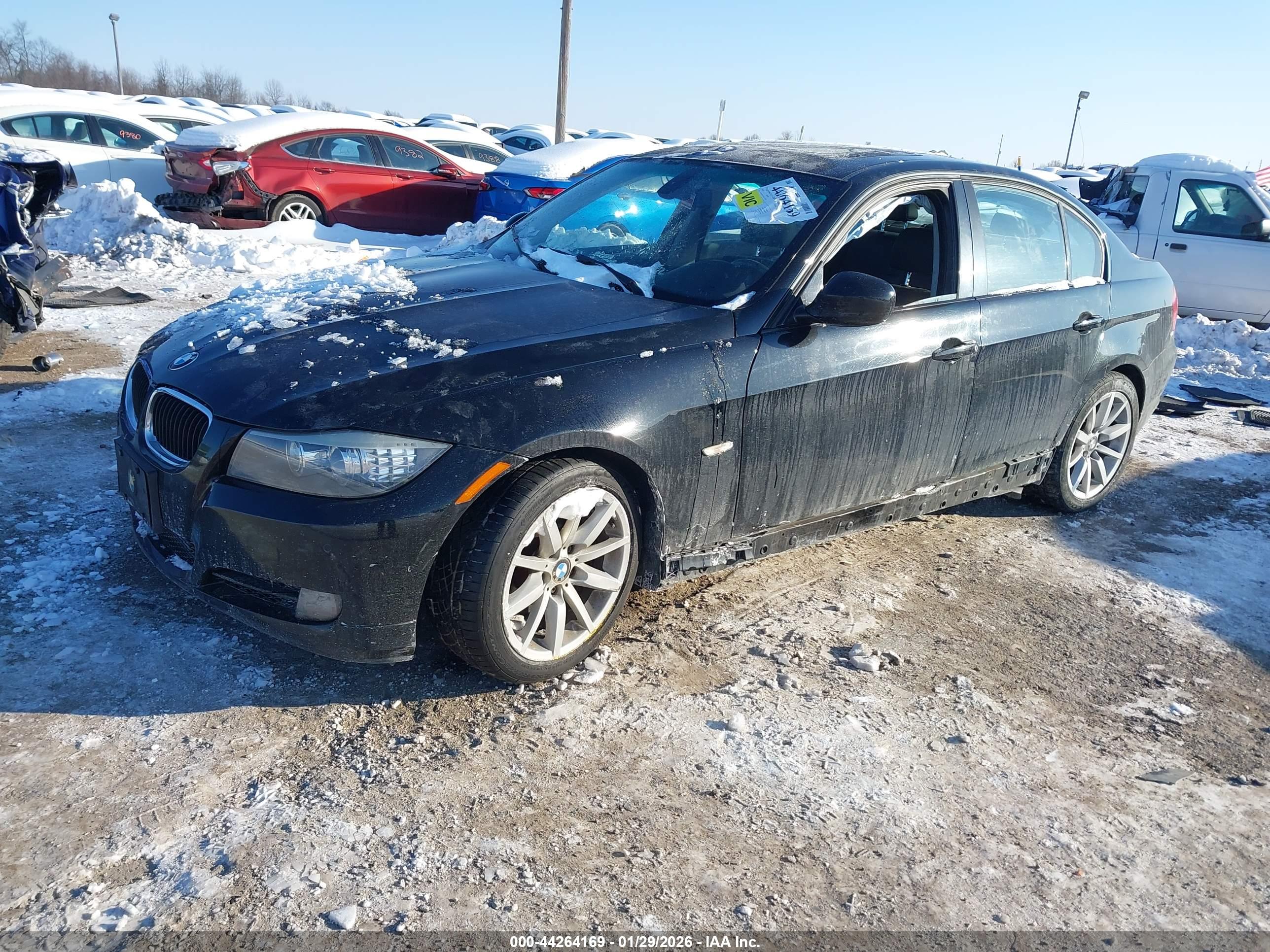 BMW 328I image 2
