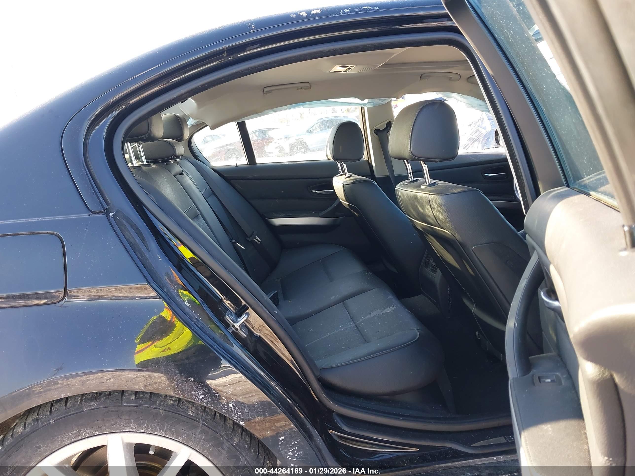BMW 328I image 8