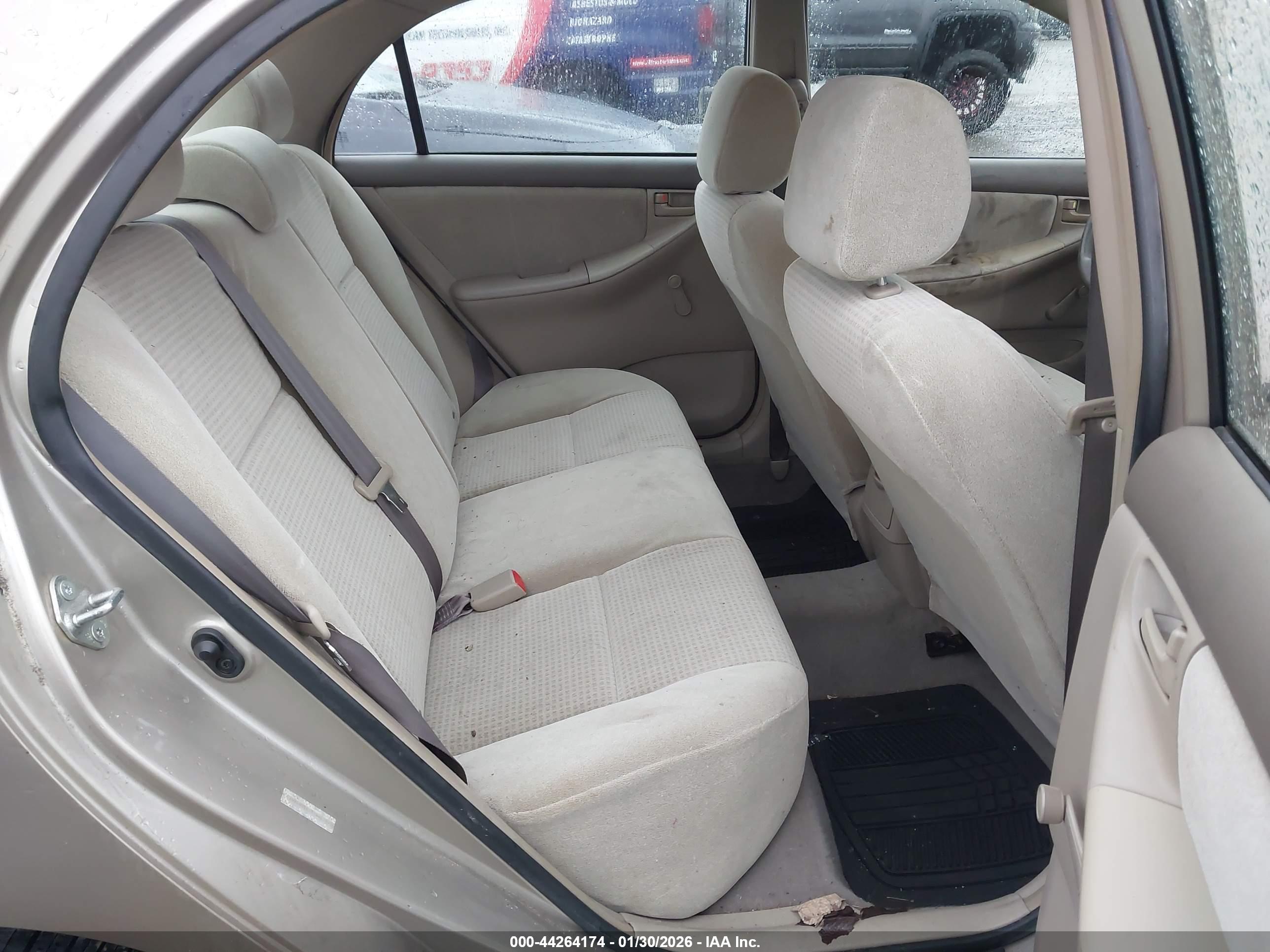 TOYOTA COROLLA image 8